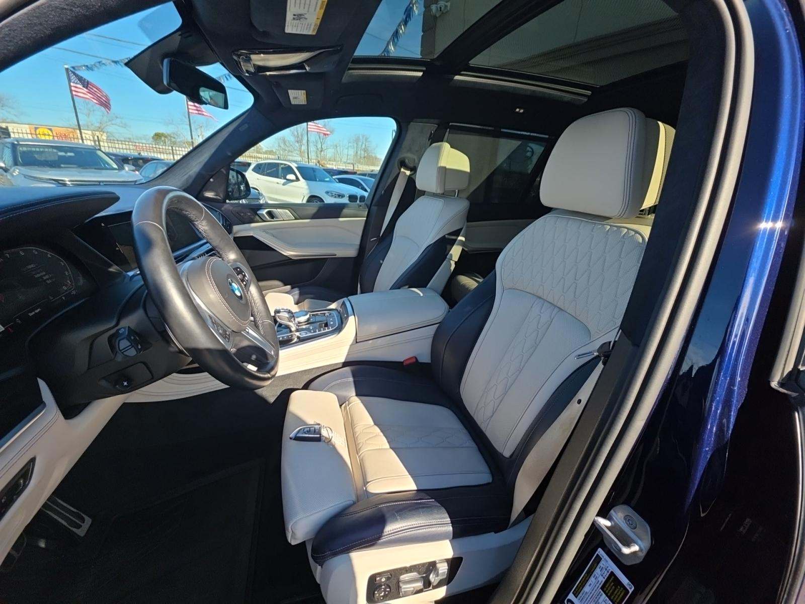 2022 BMW X7 M50i AWD