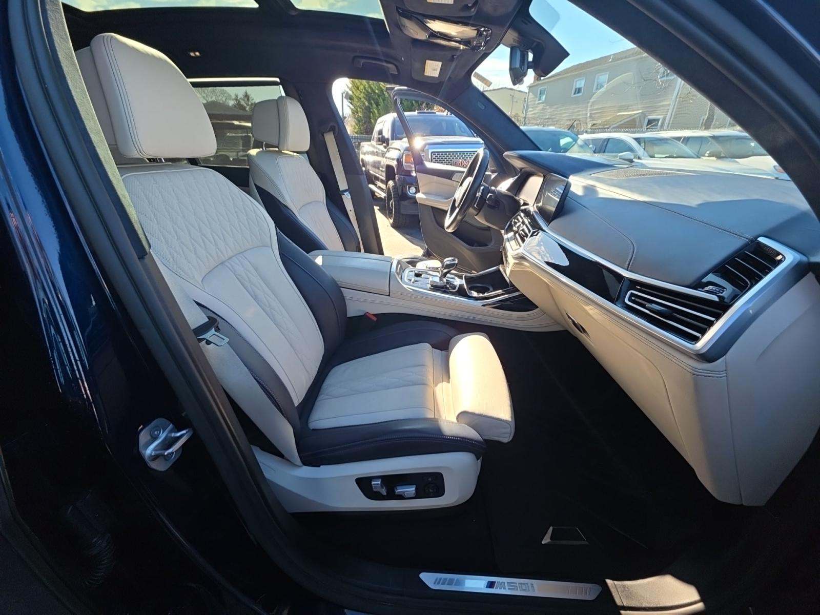 2022 BMW X7 M50i AWD