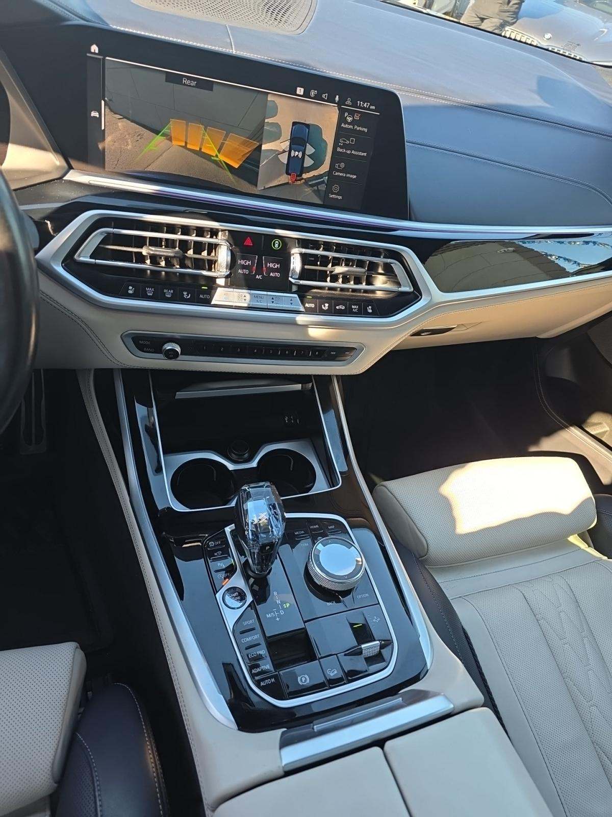 2022 BMW X7 M50i AWD