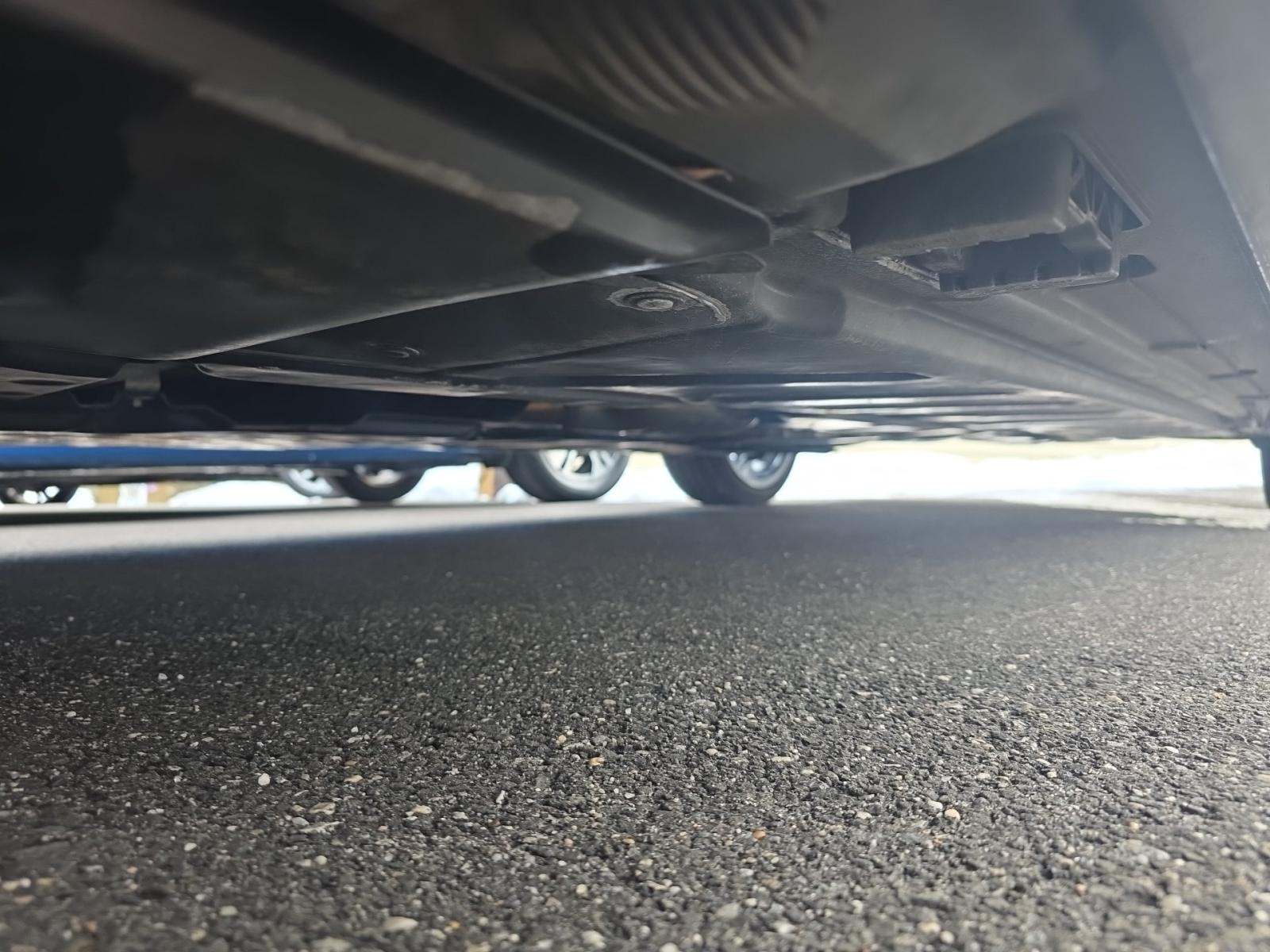 MERCEDES-BENZ E-CLASS - 7