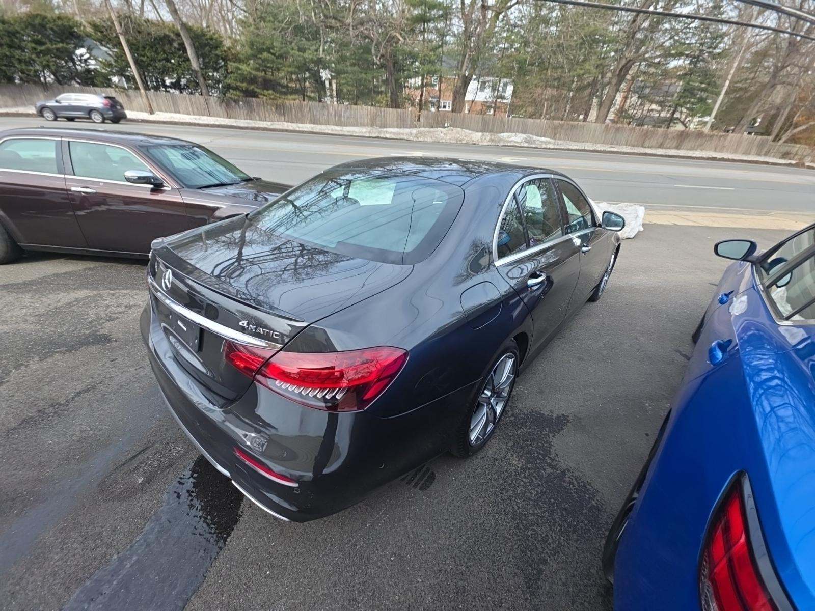 MERCEDES-BENZ E-CLASS - 3