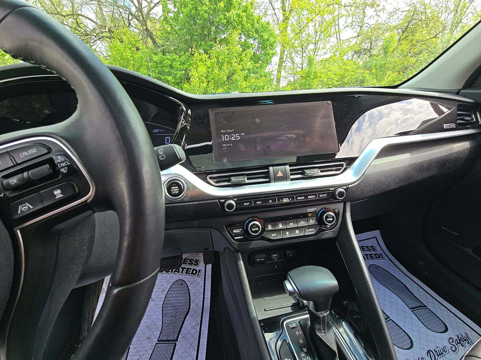 2022 Kia Niro EX Premium FWD