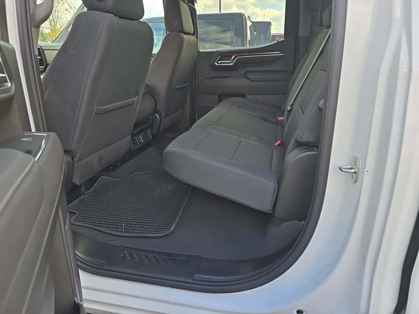 2023 Chevrolet Silverado 1500 LT AWD