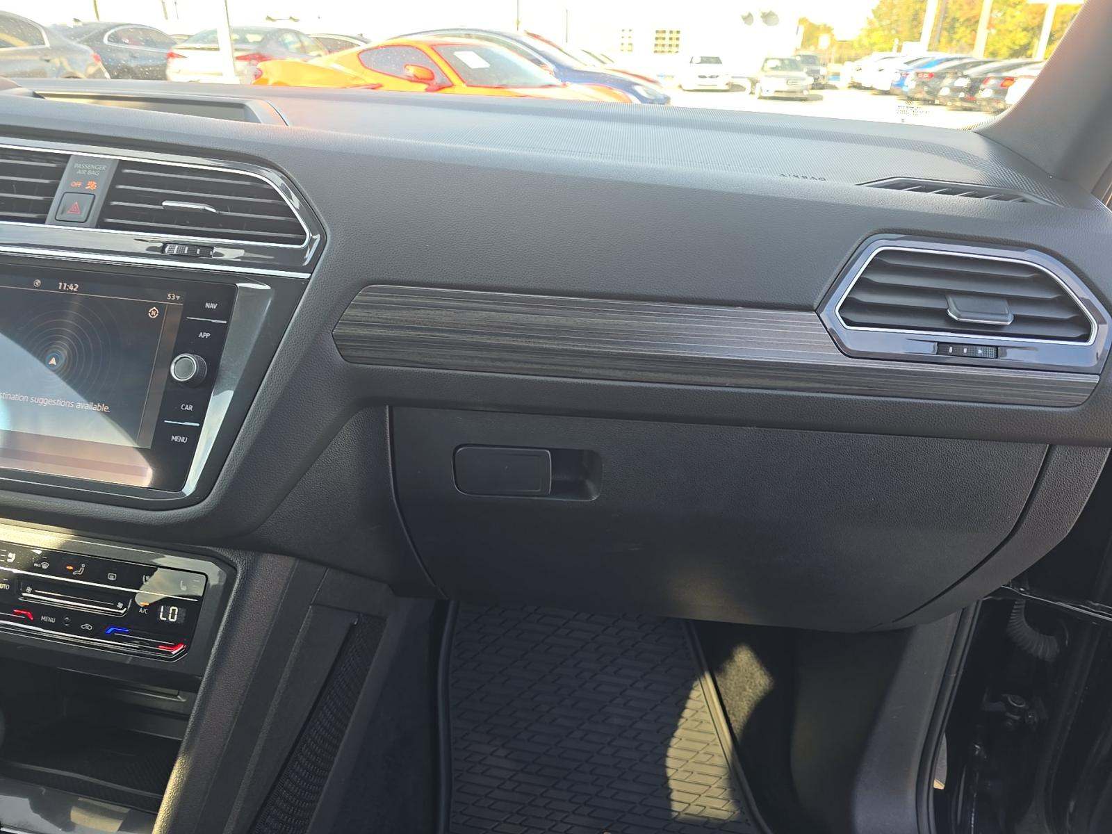 2024 Volkswagen Tiguan 2.0T SEL R-Line AWD