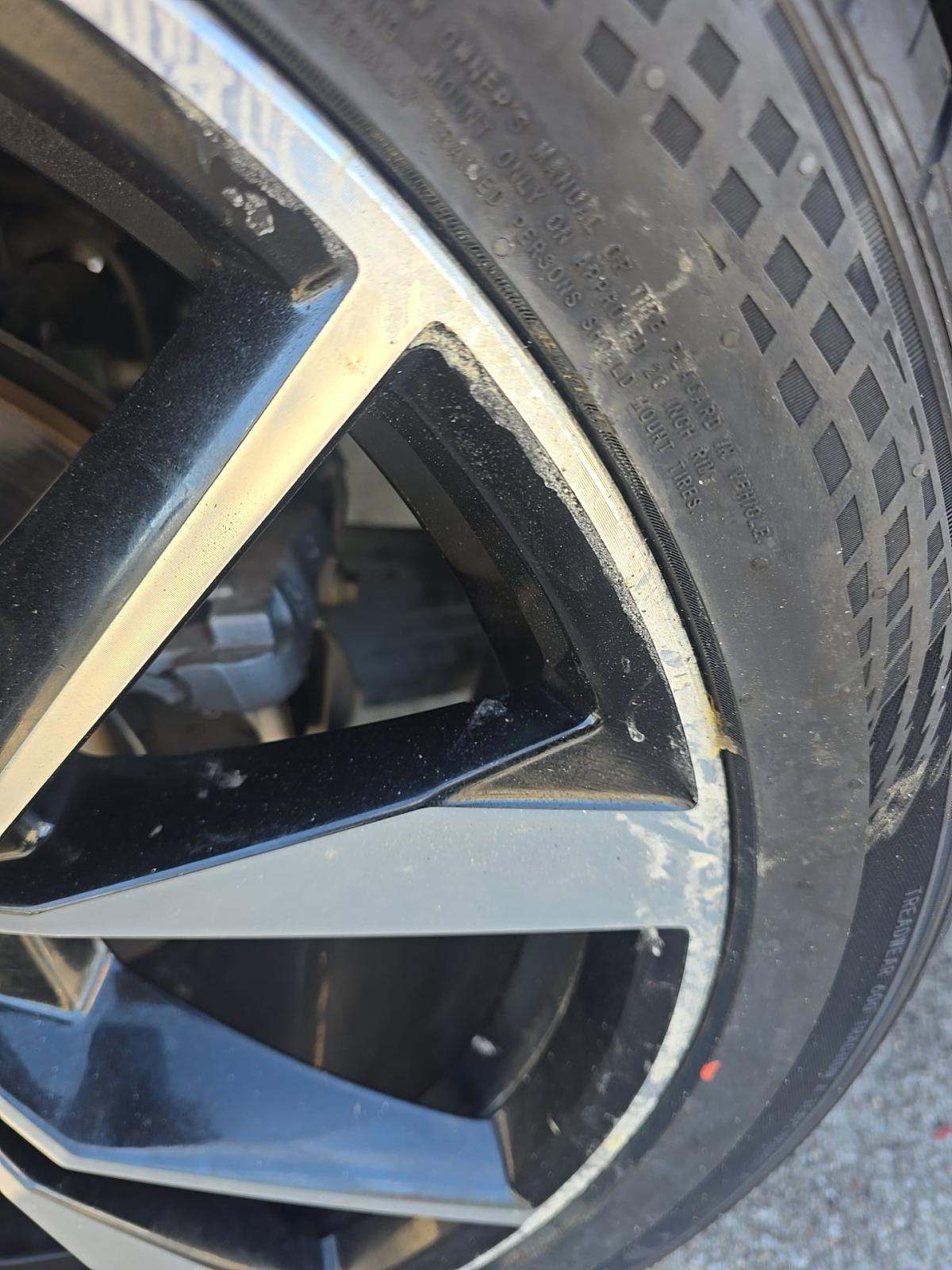 2024 Volkswagen Tiguan 2.0T SEL R-Line AWD