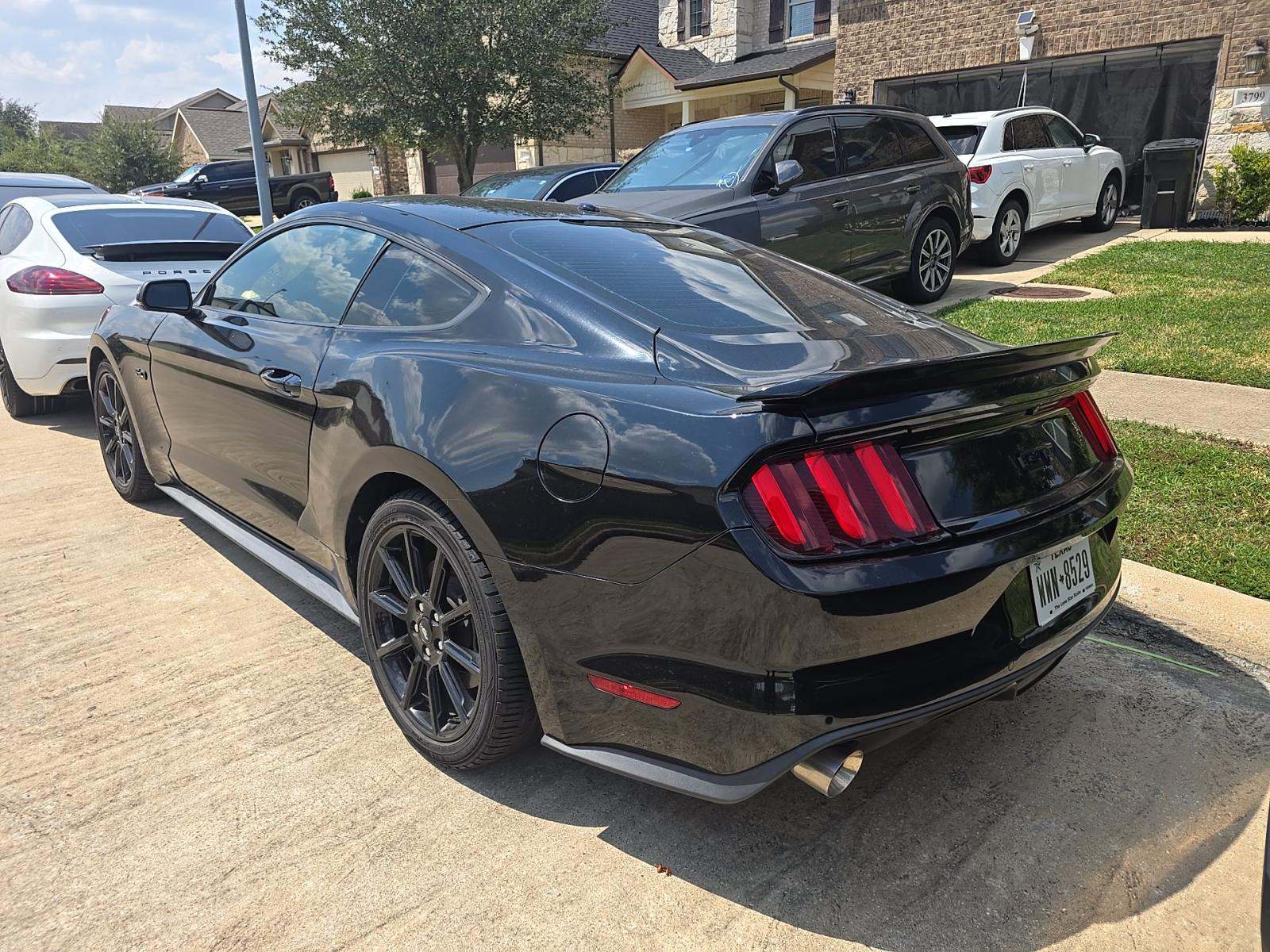 2016 Ford Mustang GT Premium RWD