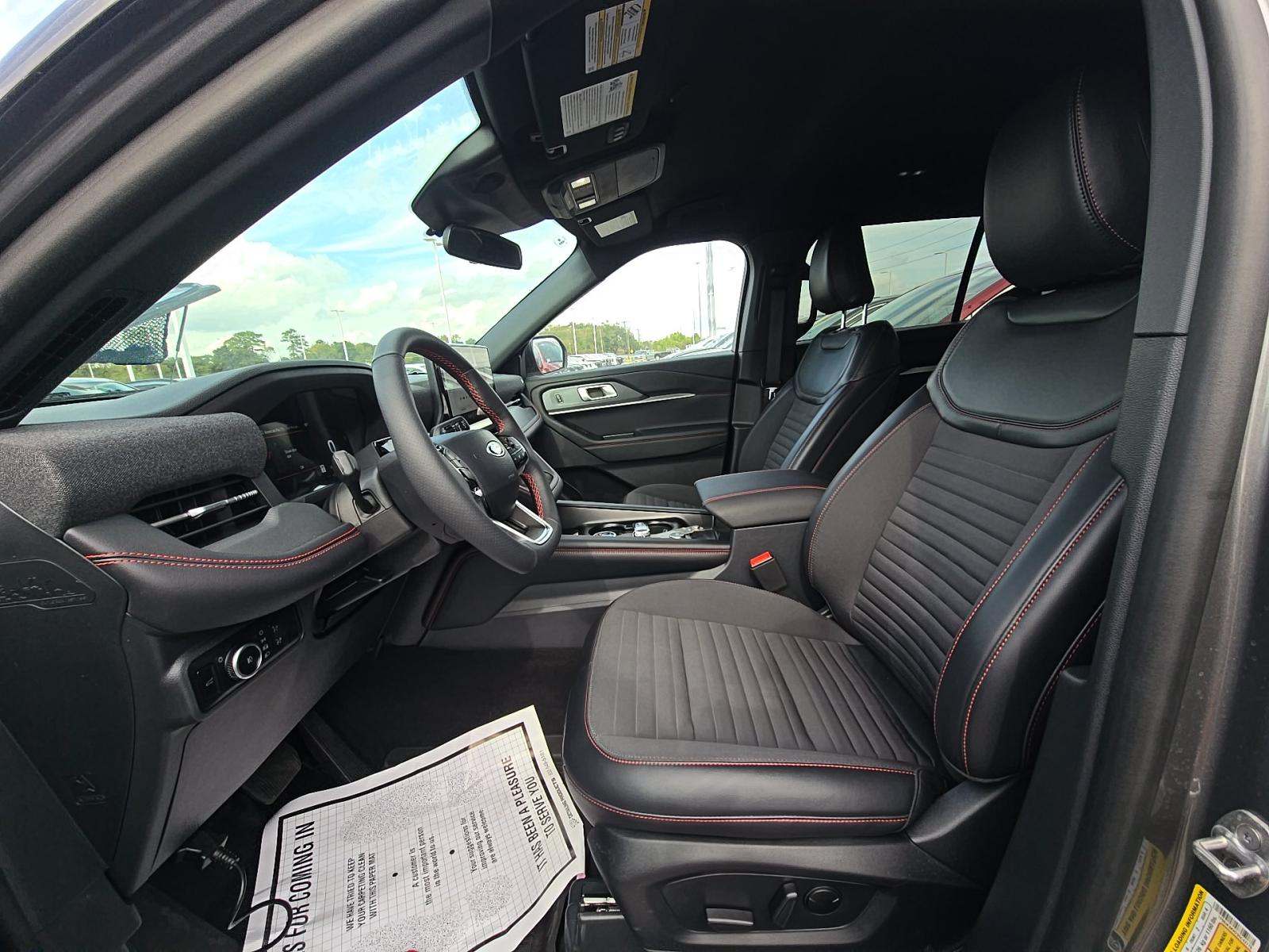 2025 Ford Explorer ST-Line AWD