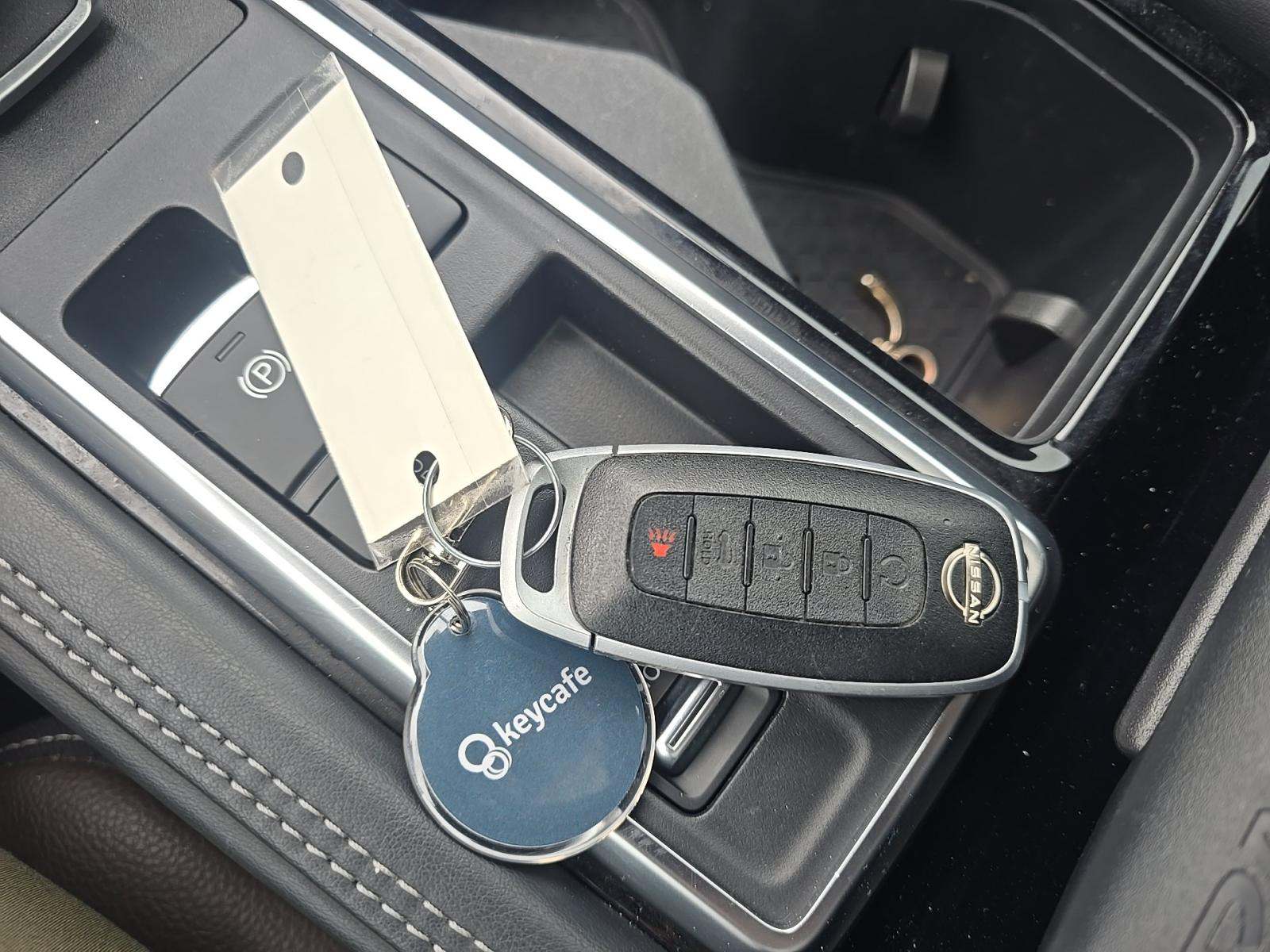 2023 Nissan Pathfinder Platinum FWD