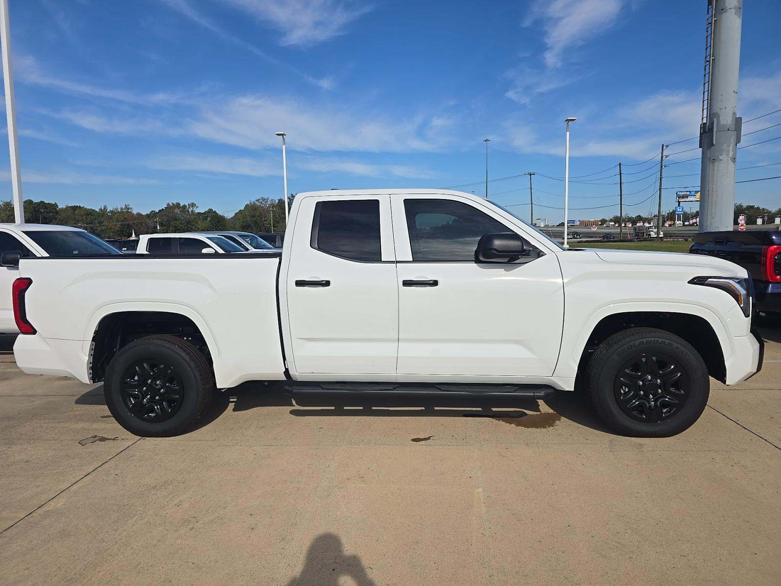 2025 Toyota Tundra SR AWD