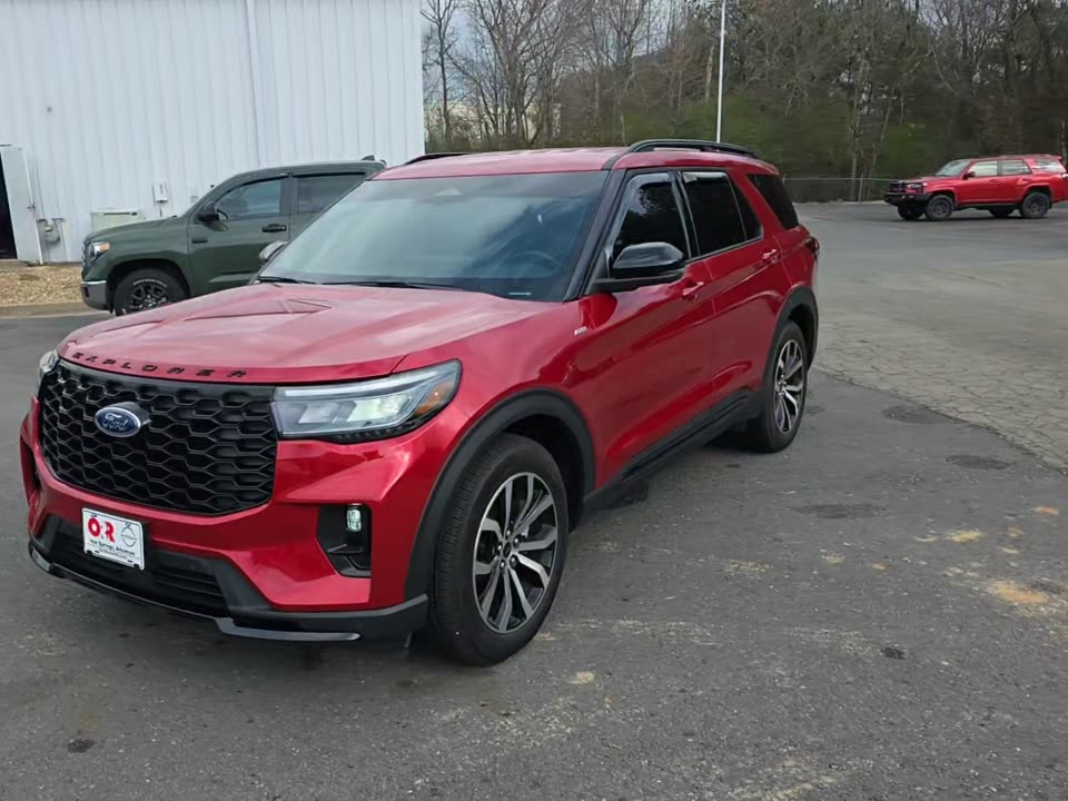 2025 Ford Explorer ST-Line RWD