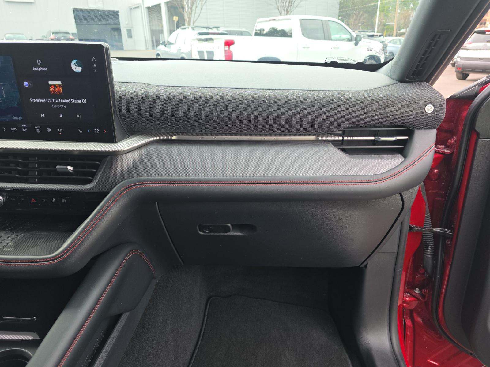 2025 Ford Explorer ST-Line RWD