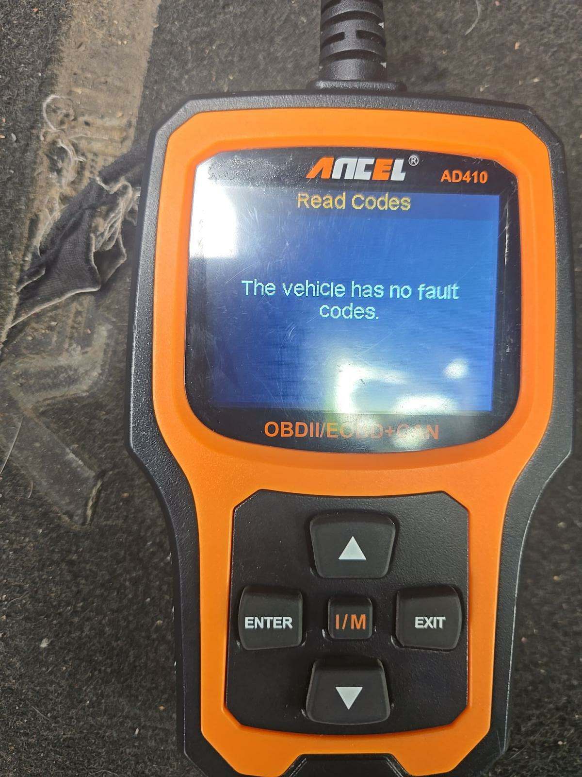 2013 Toyota Prius v Two FWD