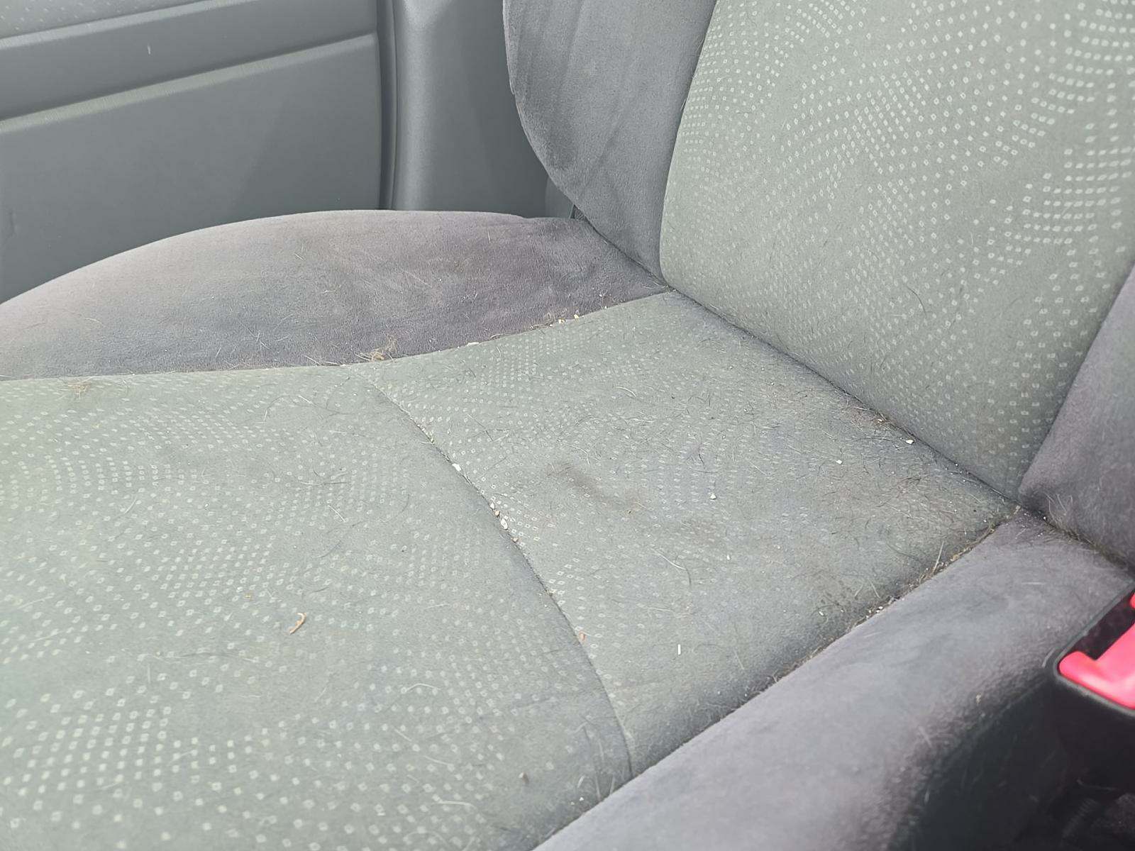 2013 Toyota Prius v Two FWD