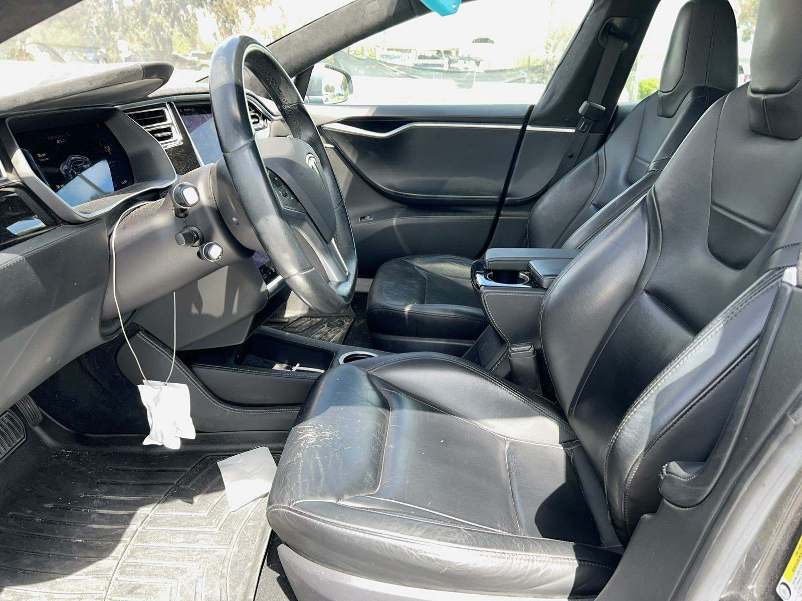 2015 Tesla Model S 85D AWD