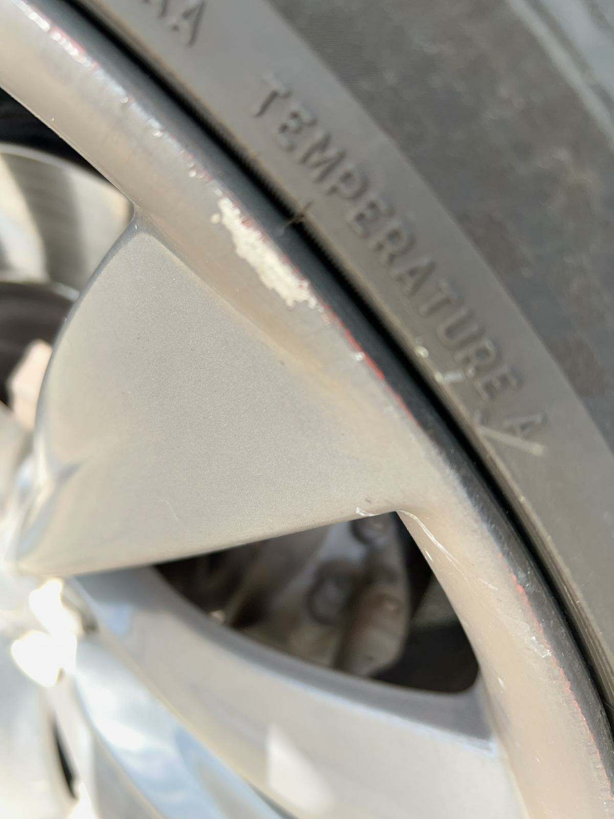 2015 Tesla Model S 85D AWD