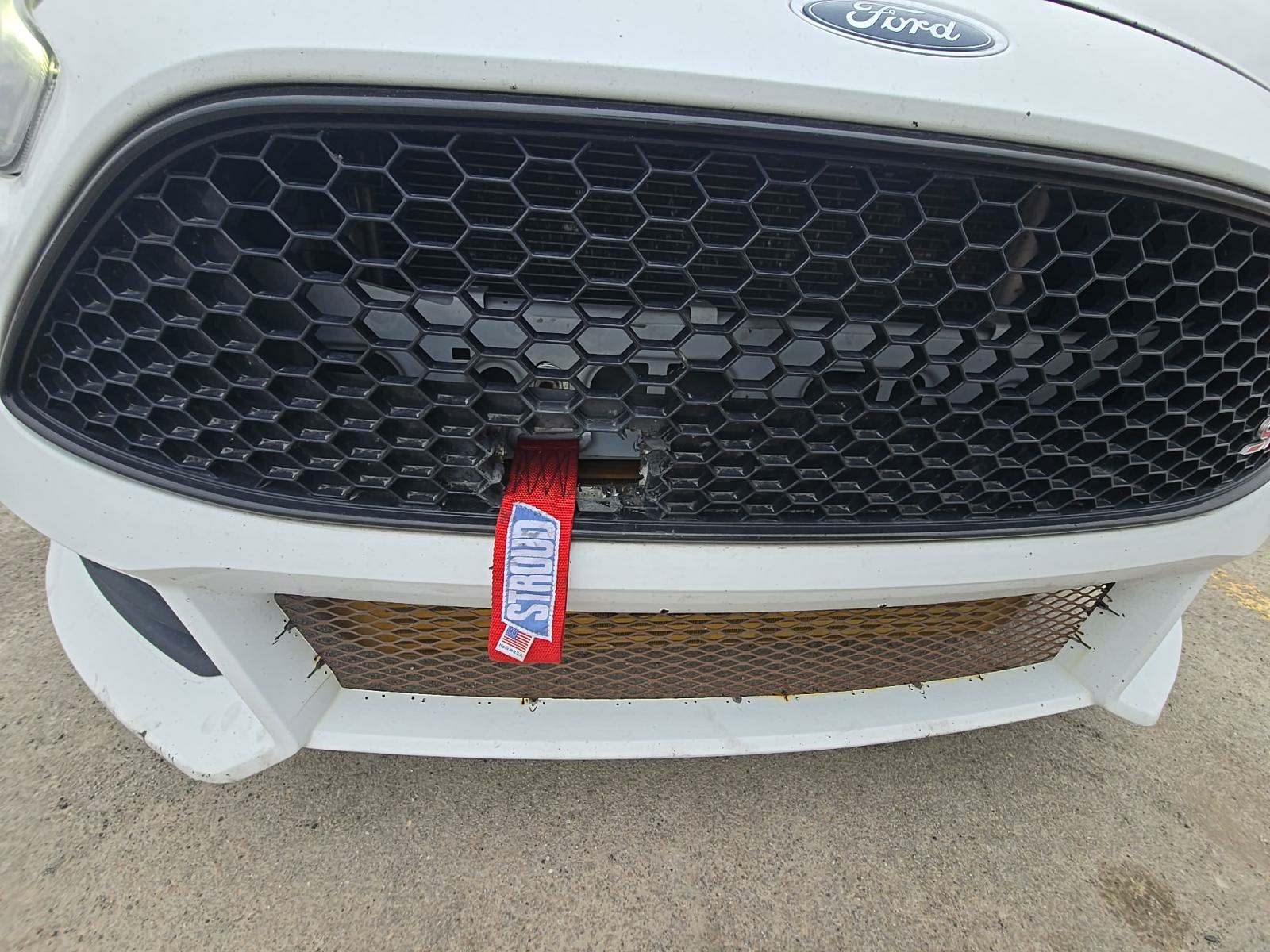 2017 Ford Focus ST FWD