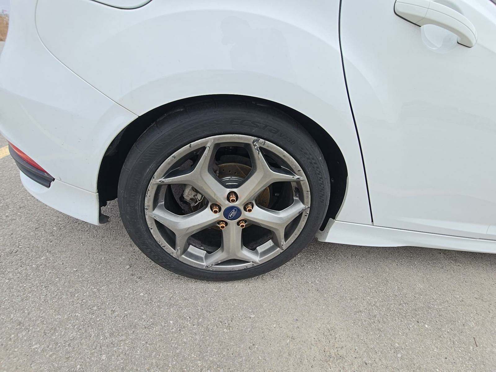 2017 Ford Focus ST FWD