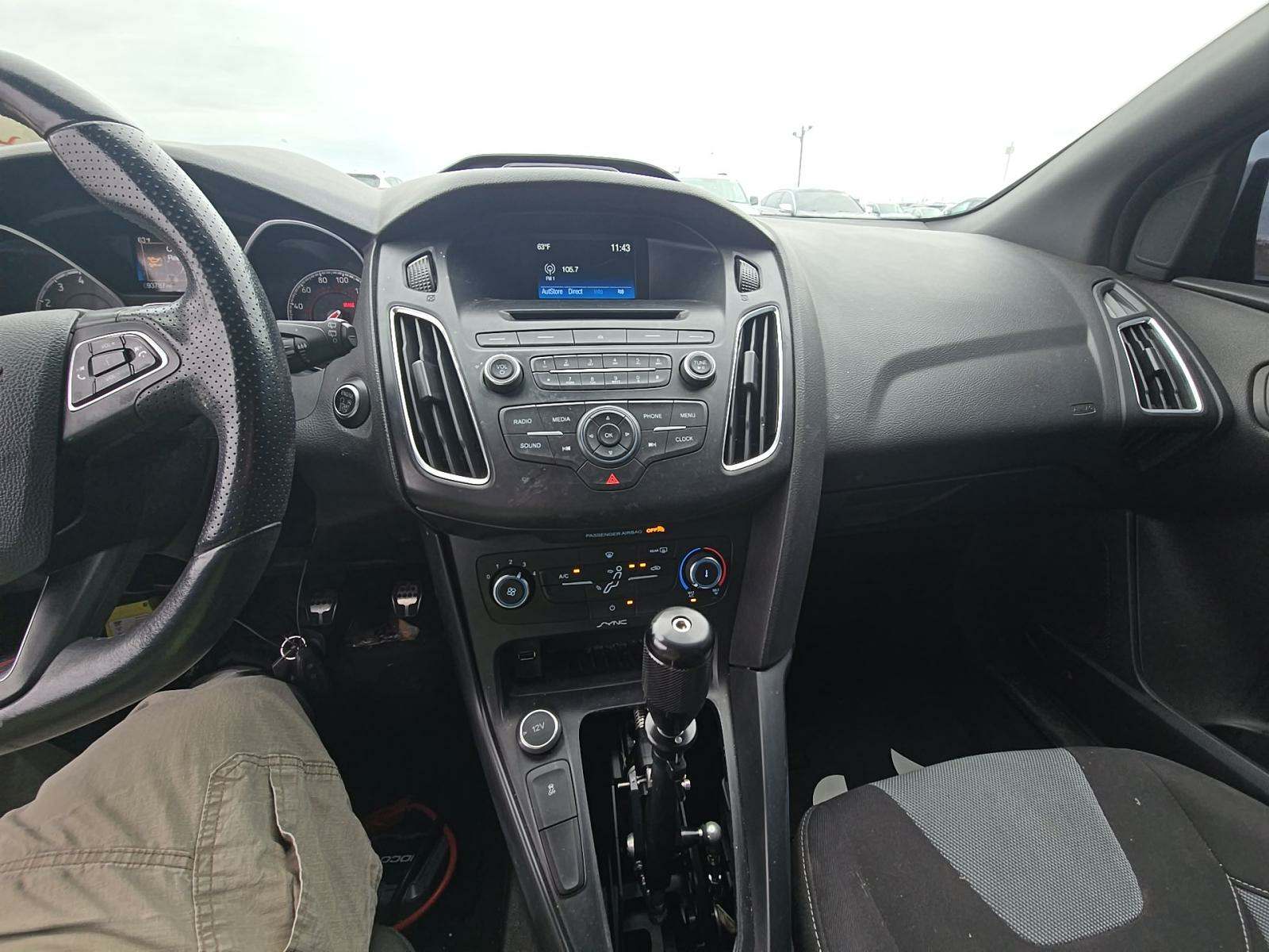 2017 Ford Focus ST FWD