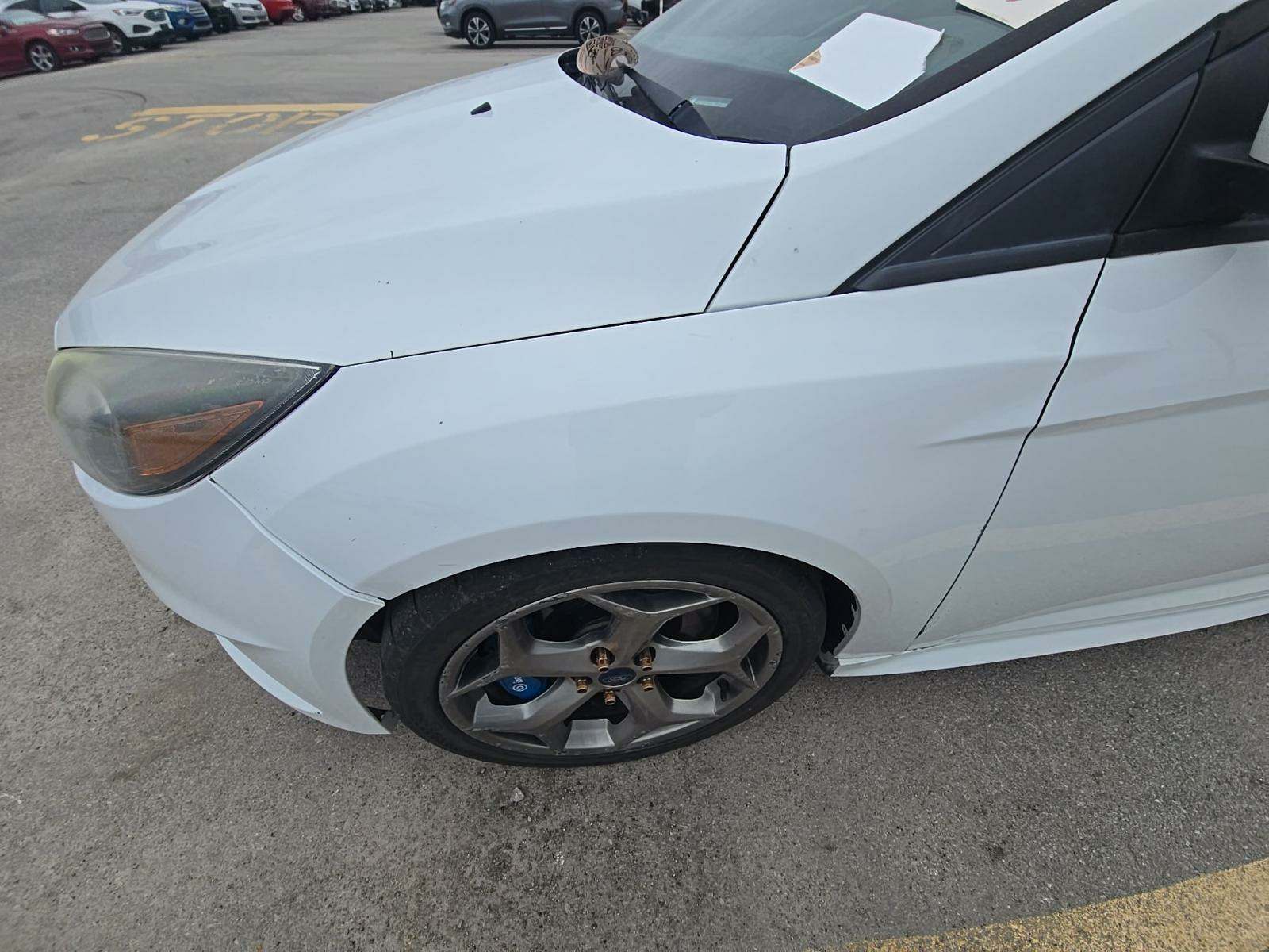 2017 Ford Focus ST FWD