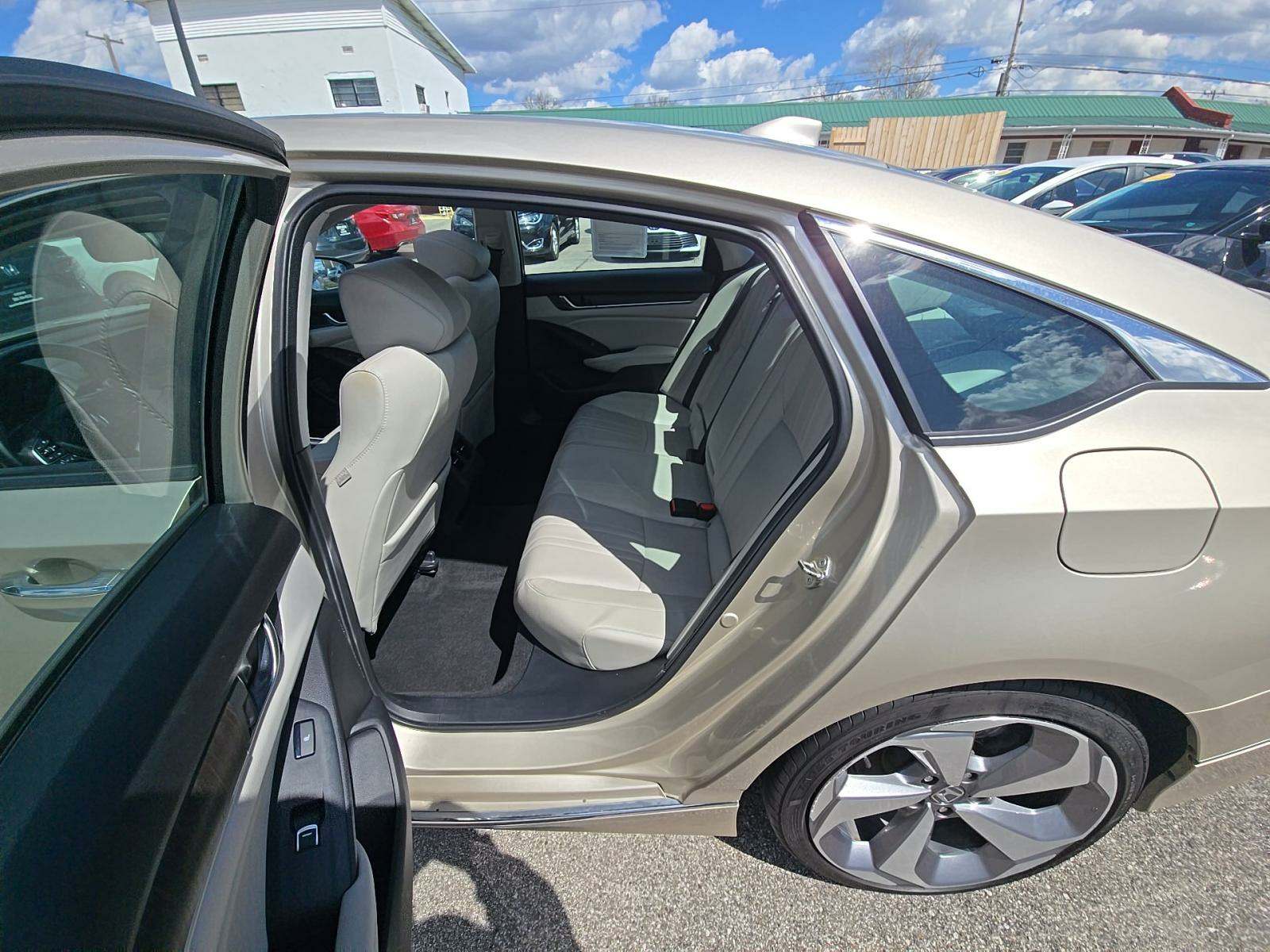 2018 Honda Accord Touring FWD