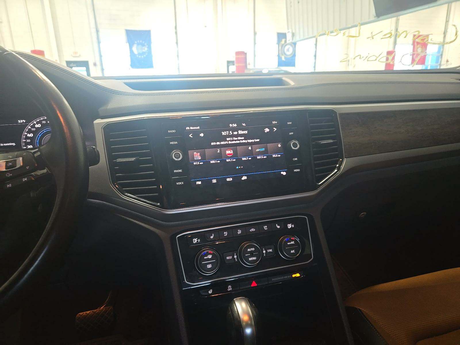 2018 Volkswagen Atlas 3.6L SEL Premium AWD