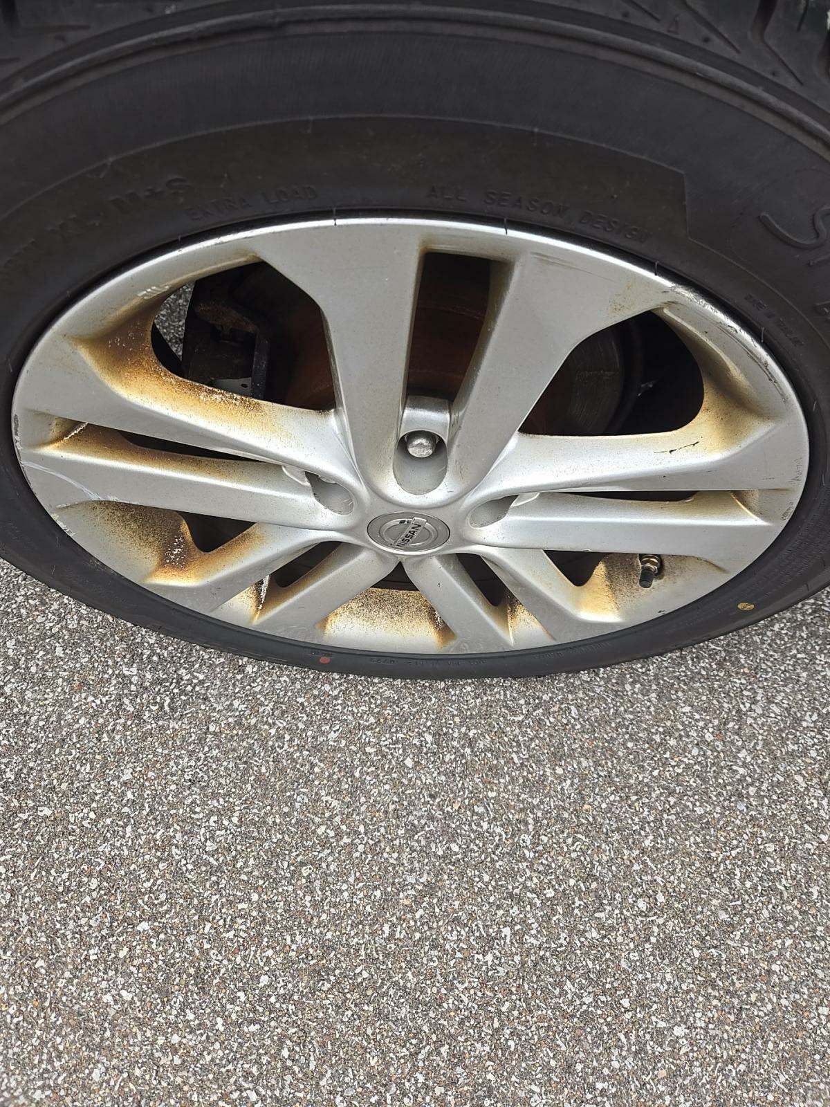 2015 Nissan JUKE S AWD