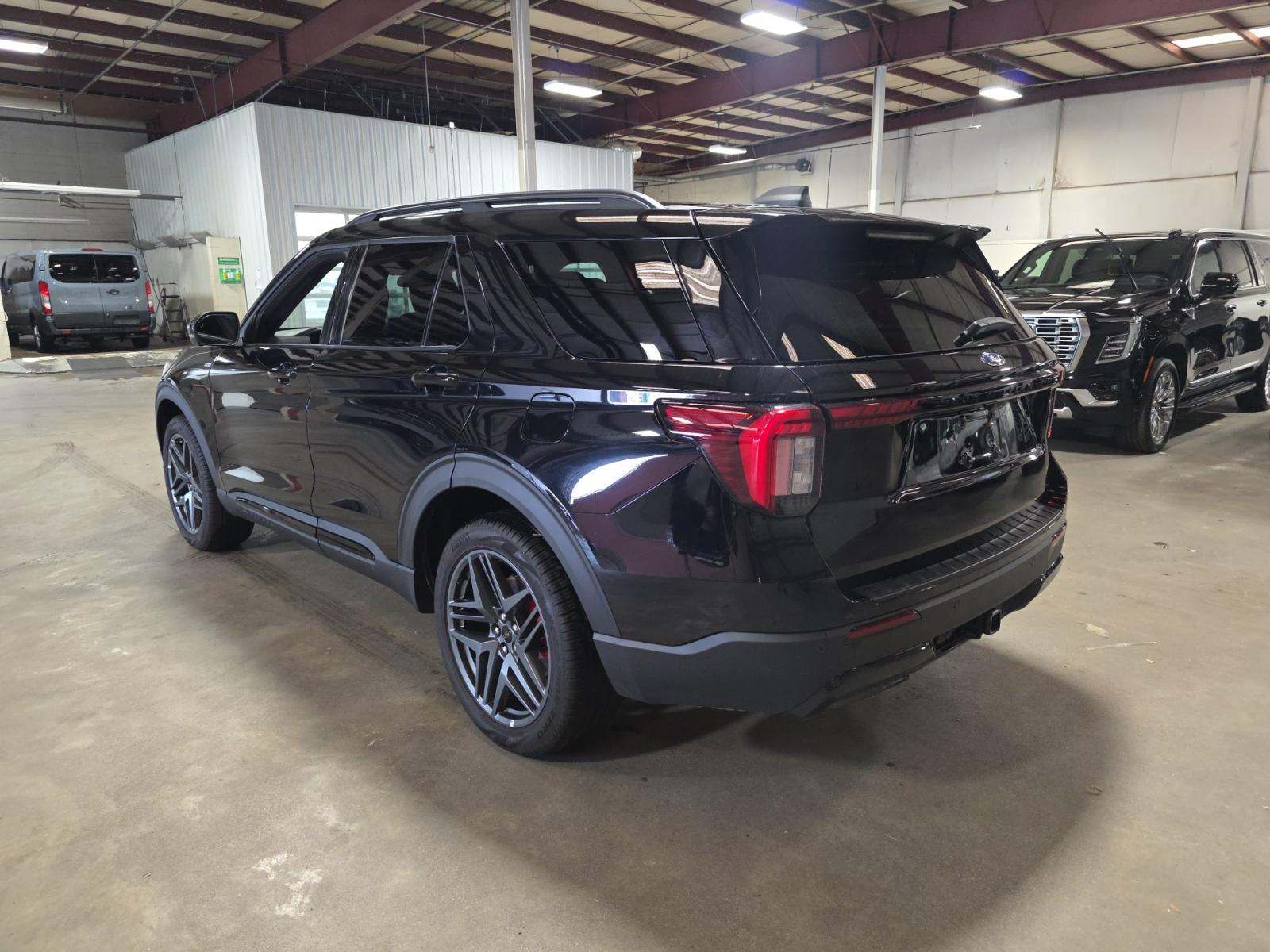 FORD EXPLORER - 2