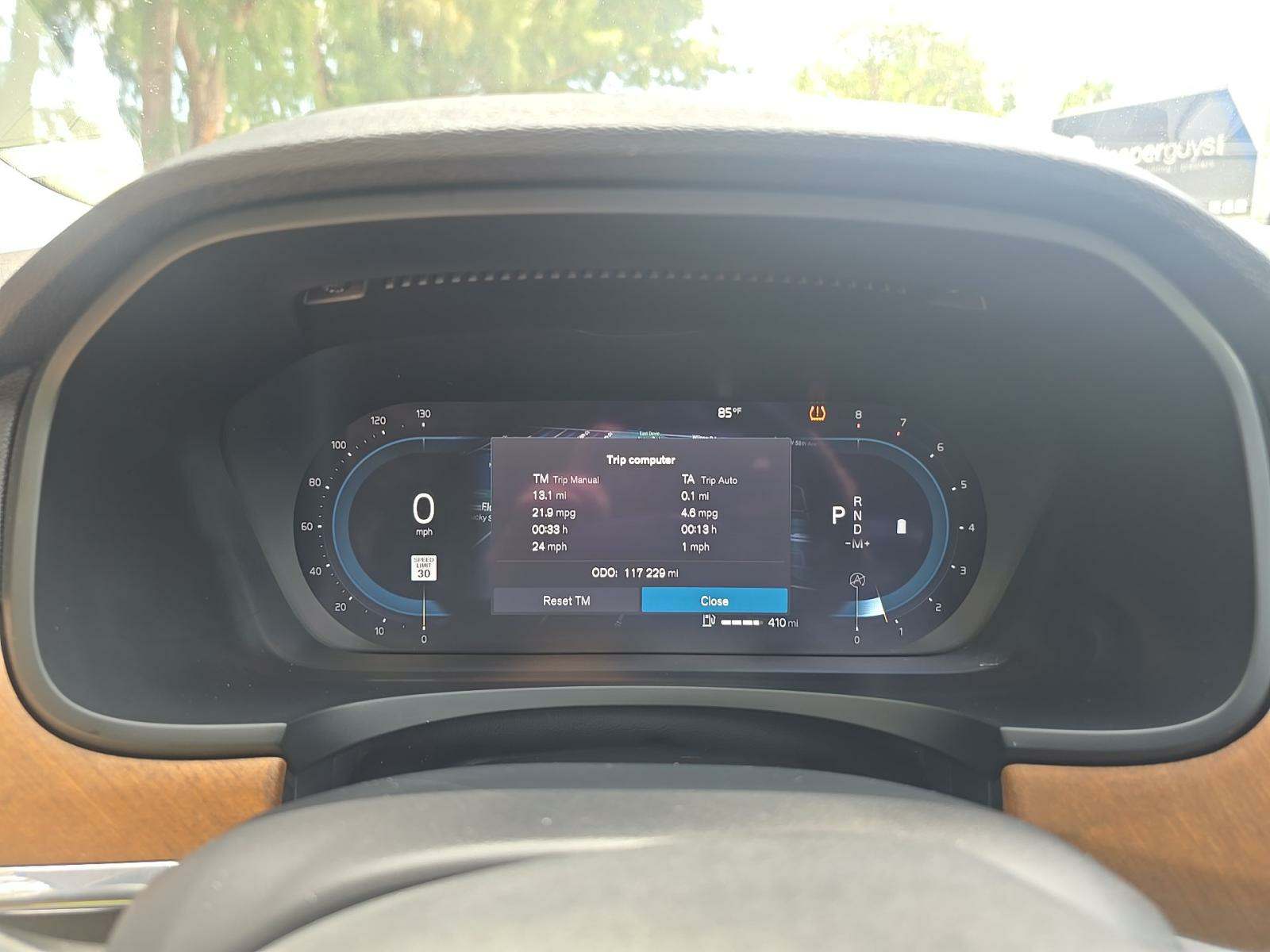 2022 Volvo S90 B6 Momentum AWD