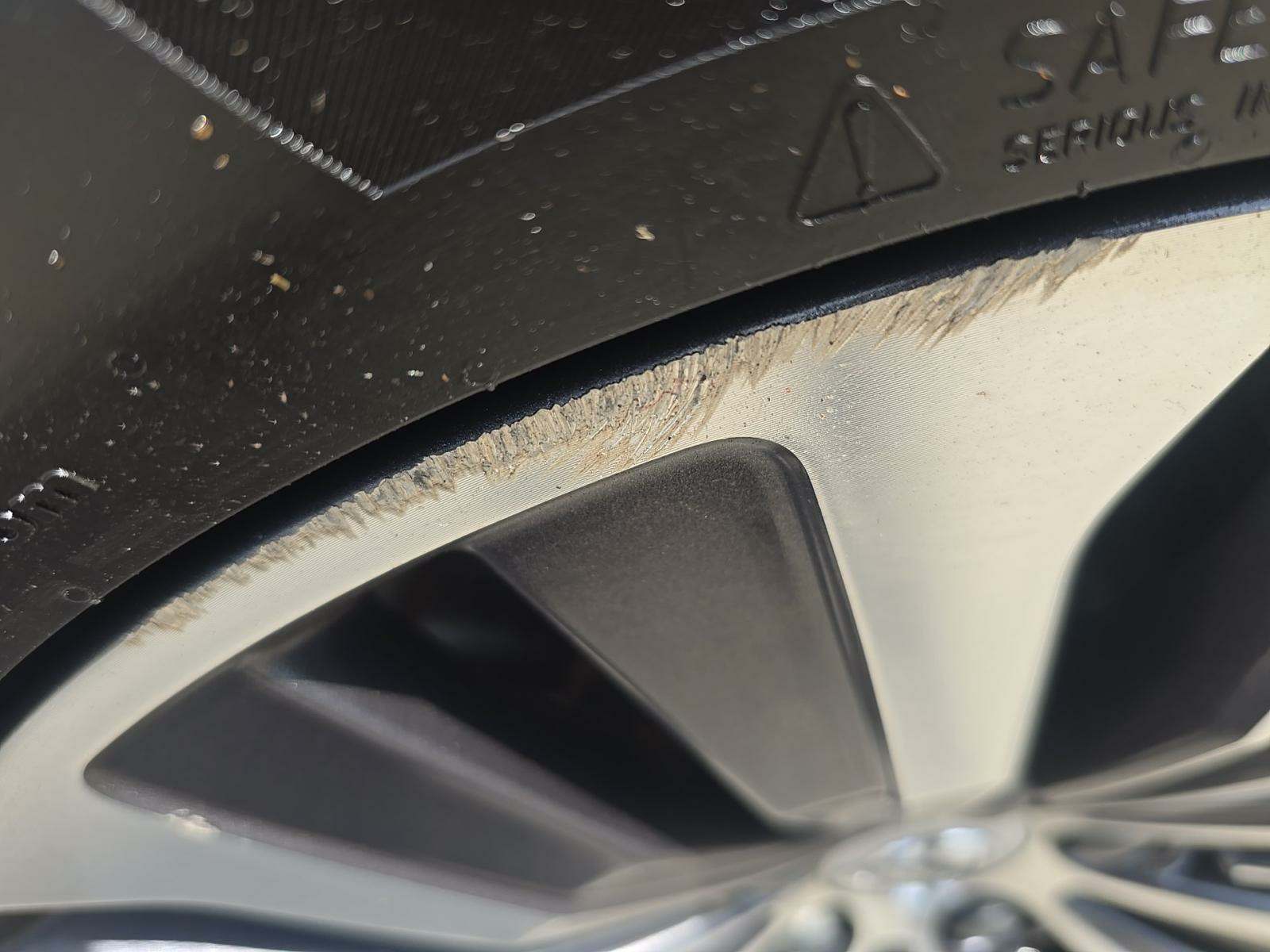 2022 Volvo S90 B6 Momentum AWD