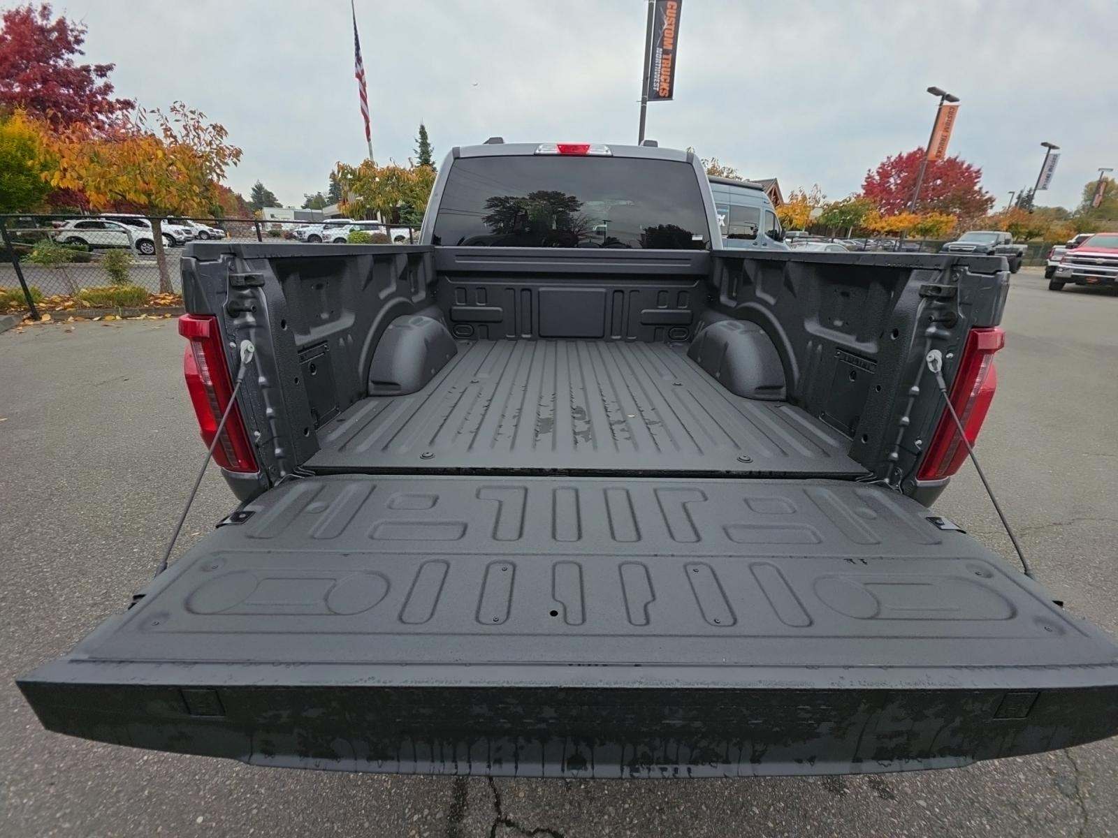 2024 Ford F-150 XLT AWD