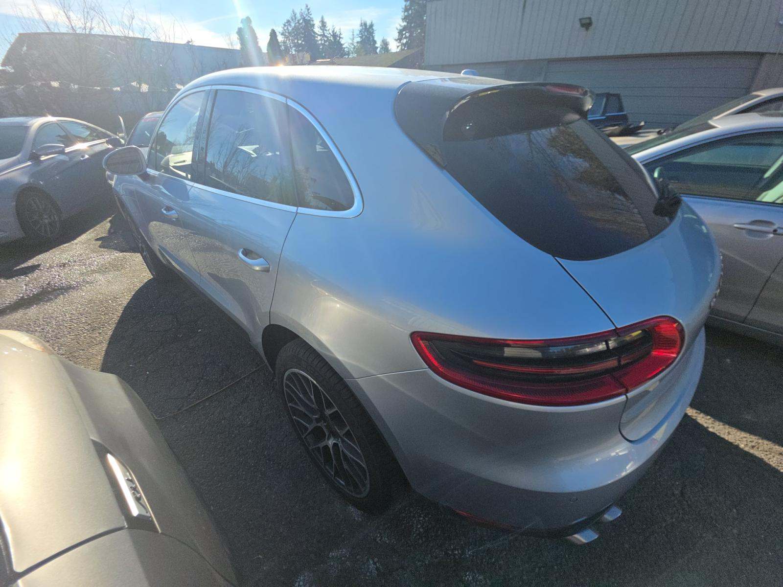 2016 Porsche Macan S AWD