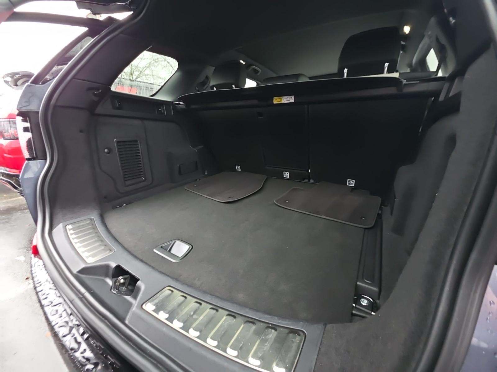 2022 Land Rover Discovery Sport SE R-Dynamic AWD