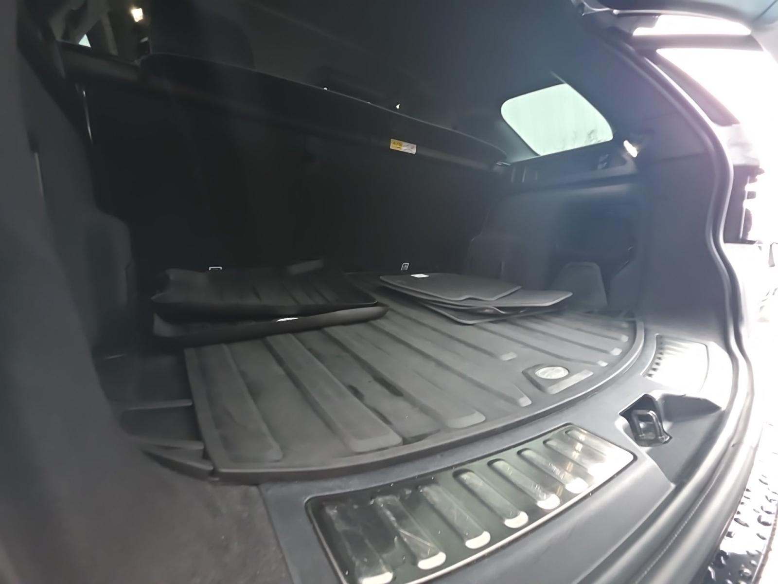 2022 Land Rover Discovery Sport S R-Dynamic AWD