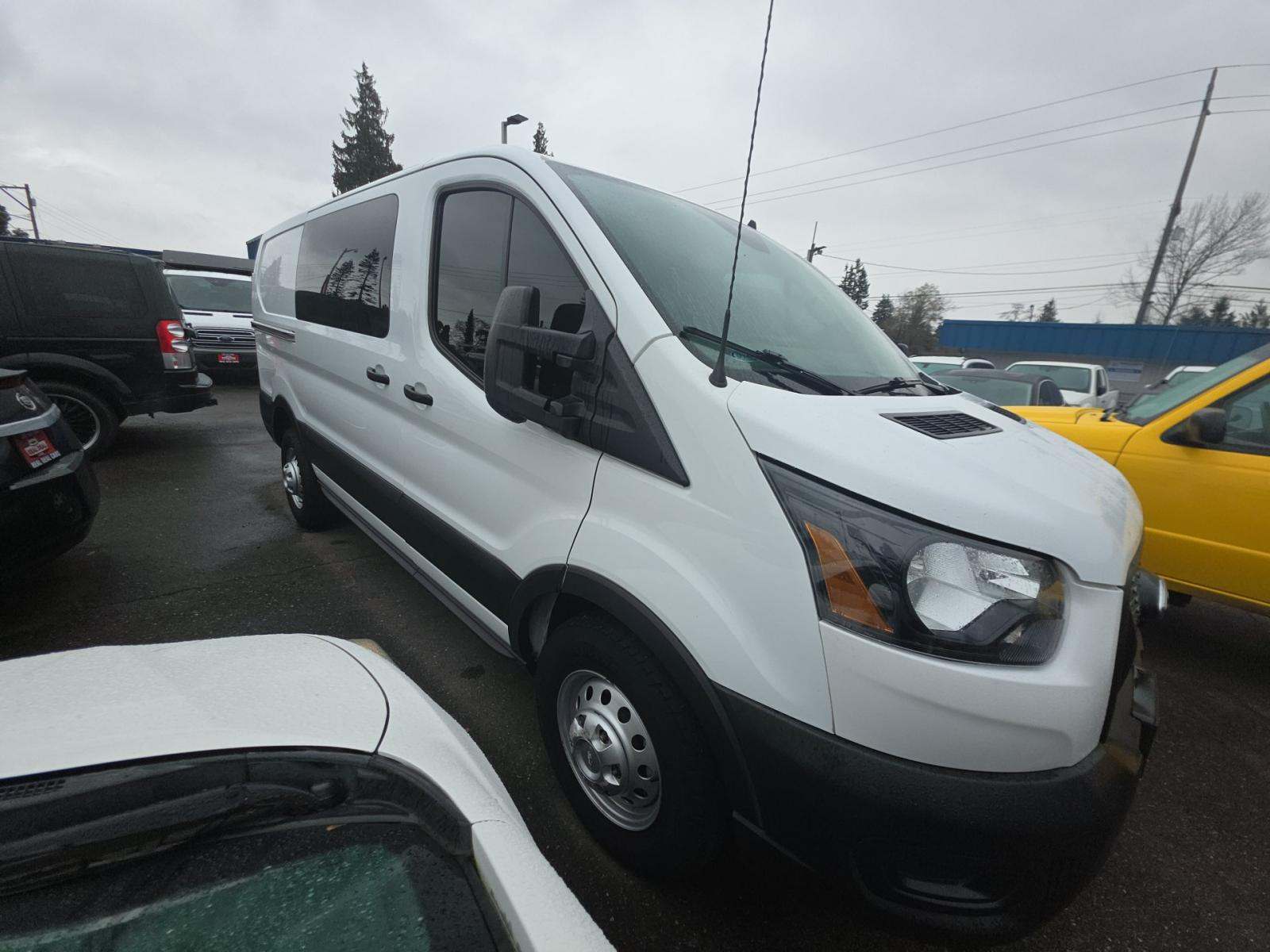 FORD TRANSIT 250 - 4