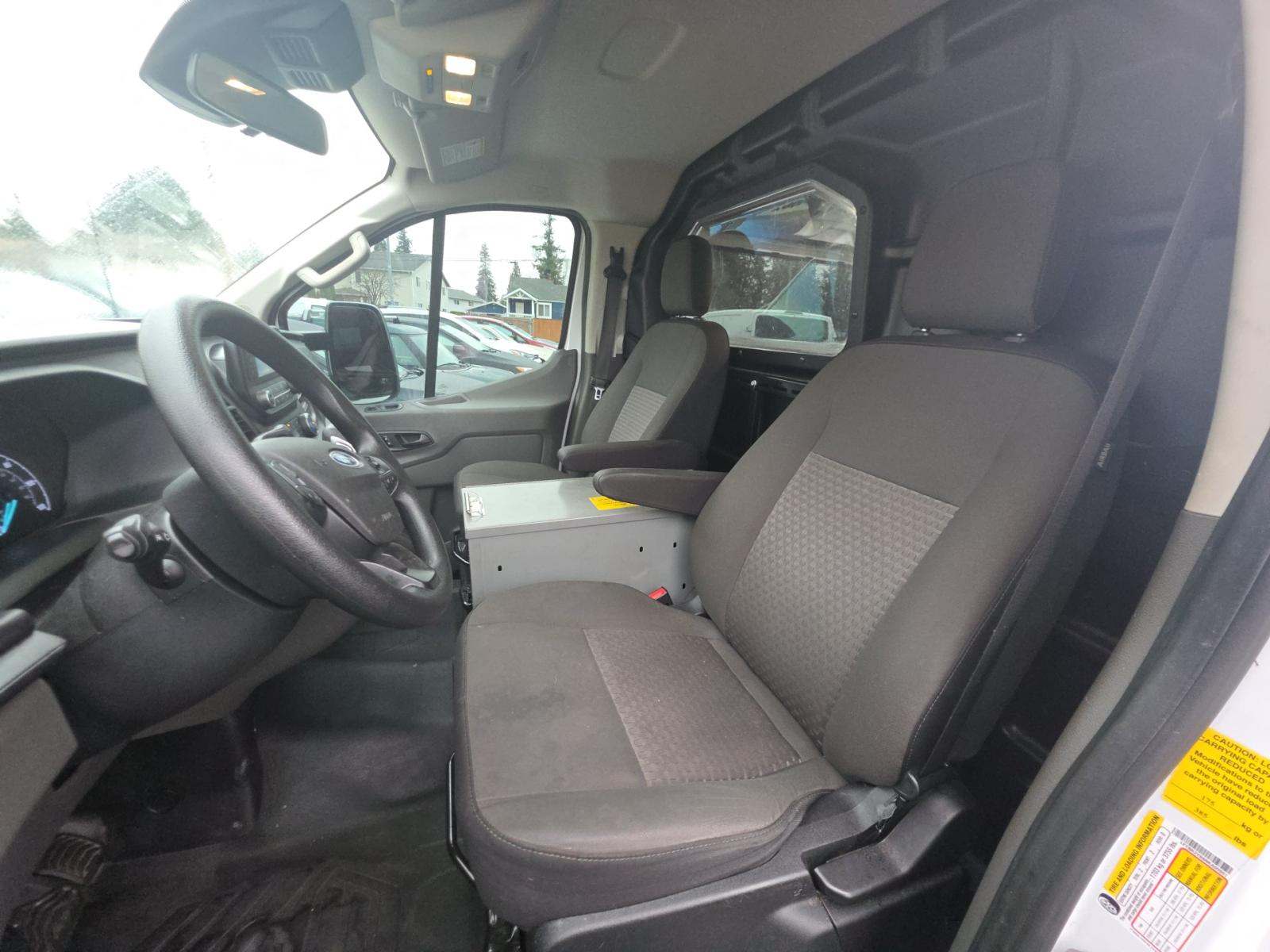 FORD TRANSIT 250 - 6