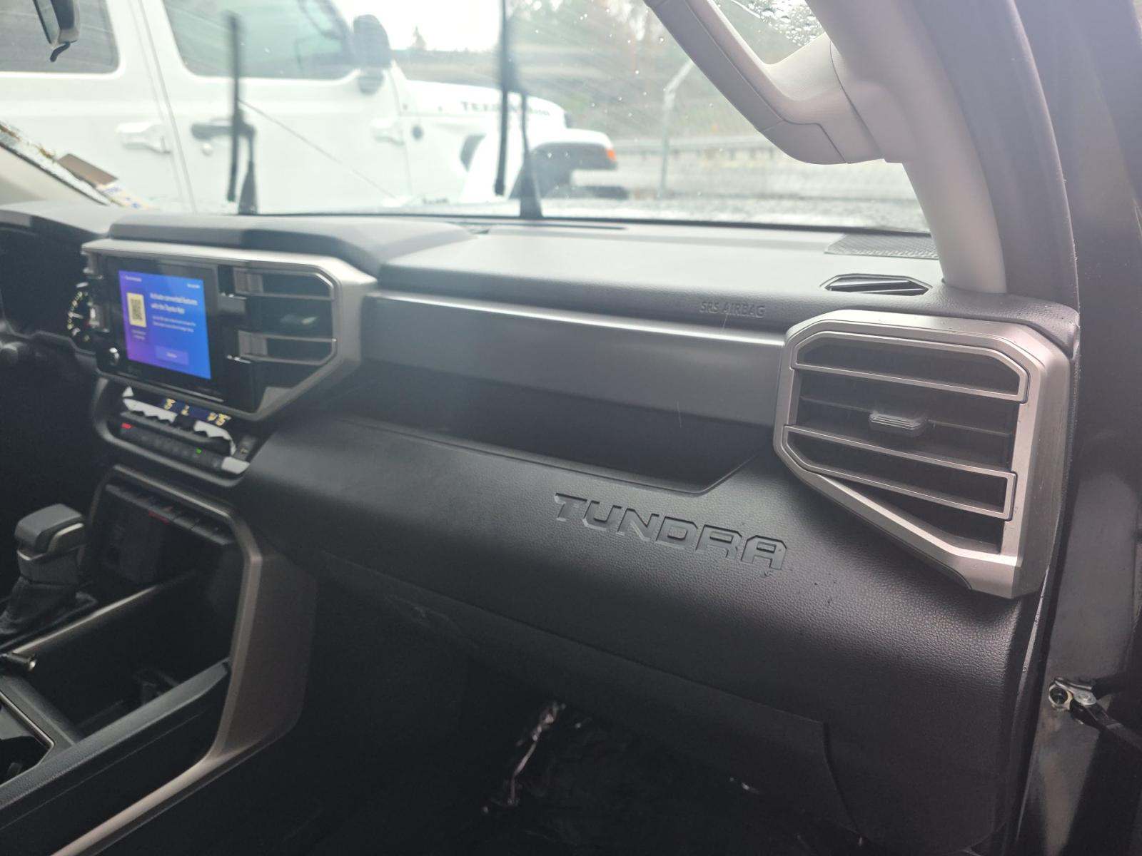 2024 Toyota Tundra SR5 AWD