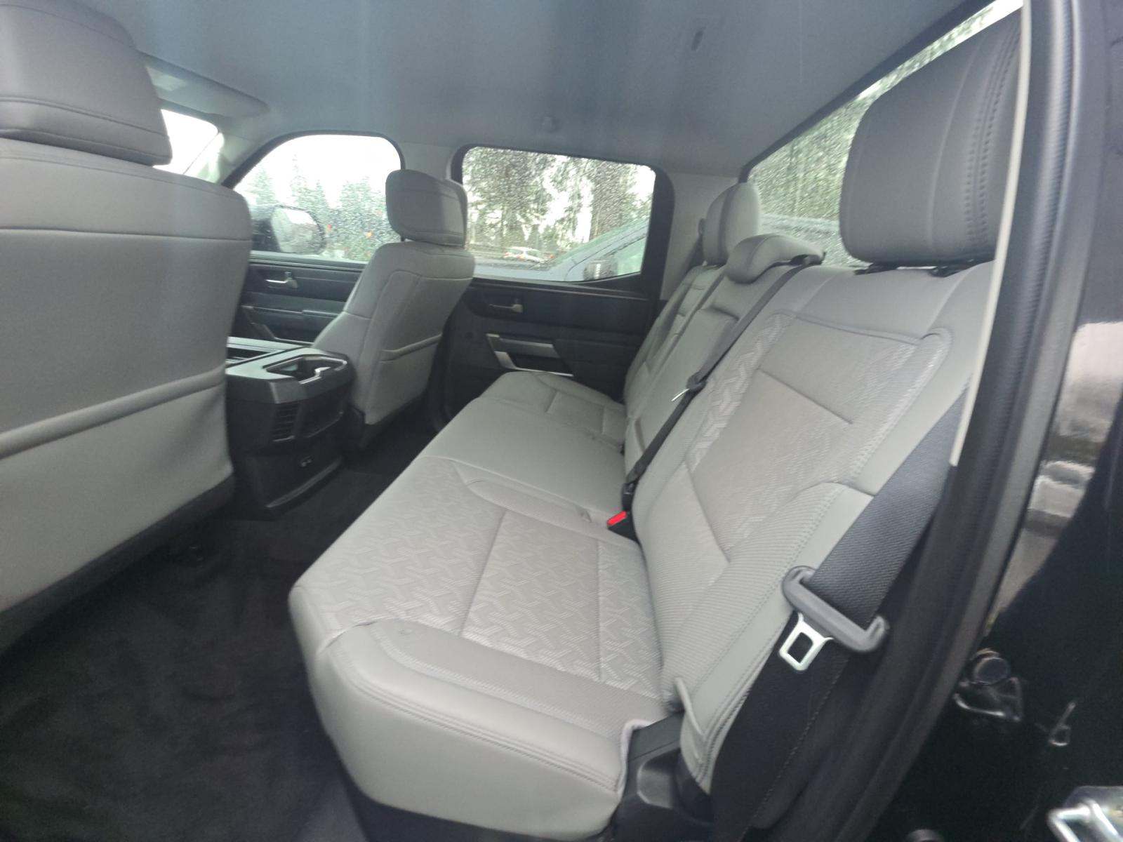 2024 Toyota Tundra SR5 AWD