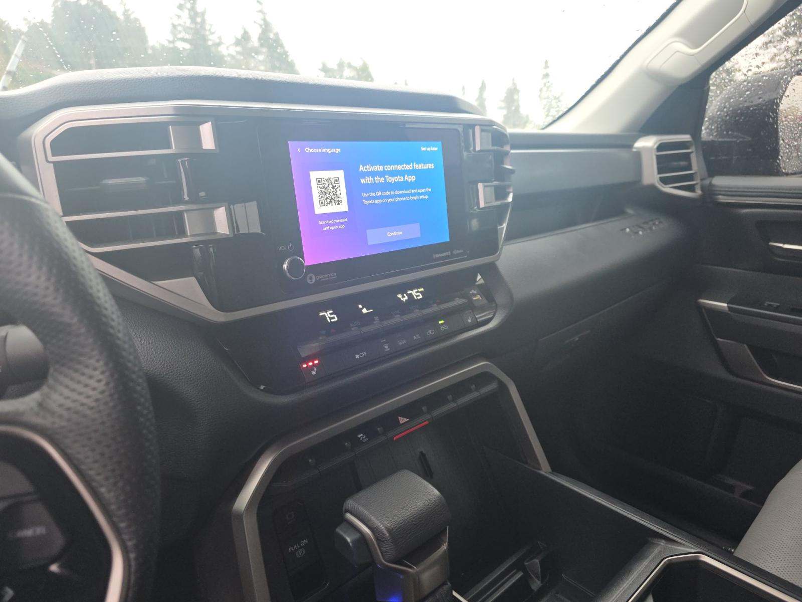 2024 Toyota Tundra SR5 AWD