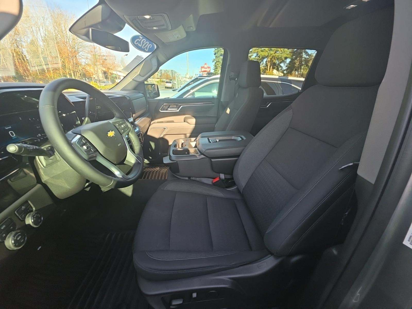 2025 Chevrolet Silverado 1500 LT AWD