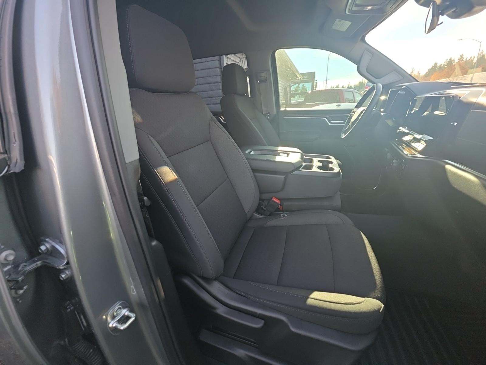 2025 Chevrolet Silverado 1500 LT AWD