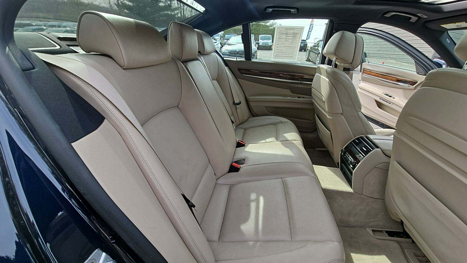 2014 BMW 7 Series 750i xDrive AWD