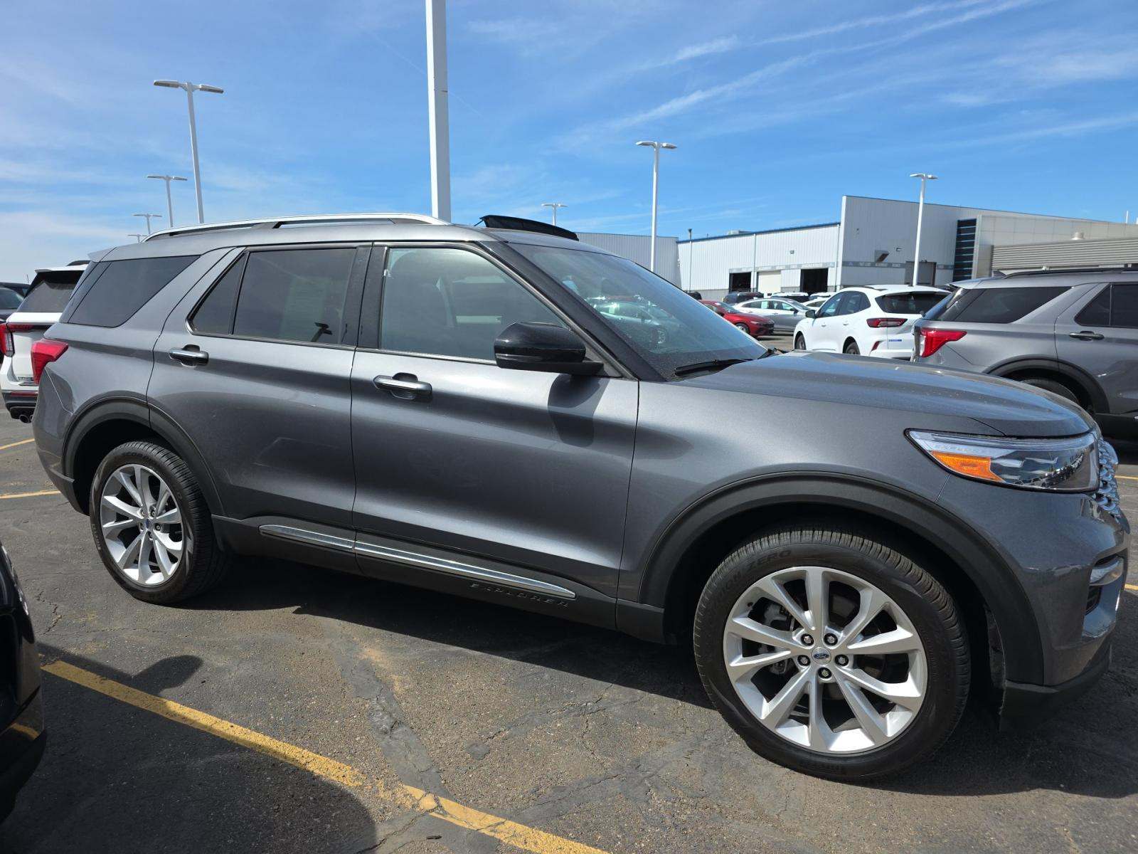 2023 Ford Explorer Platinum AWD