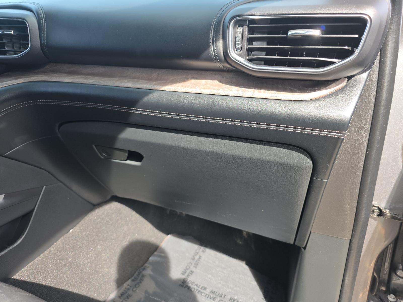 2023 Ford Explorer Platinum AWD