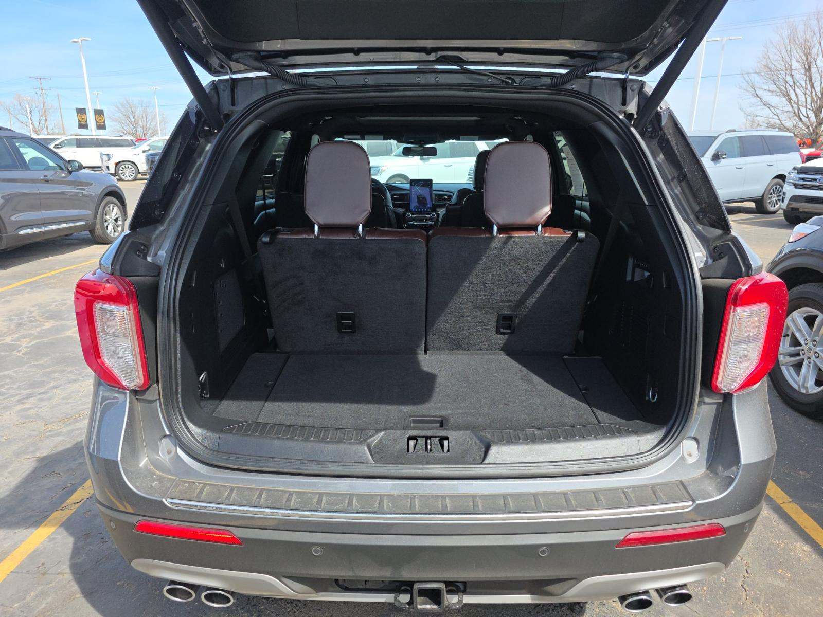 2023 Ford Explorer Platinum AWD