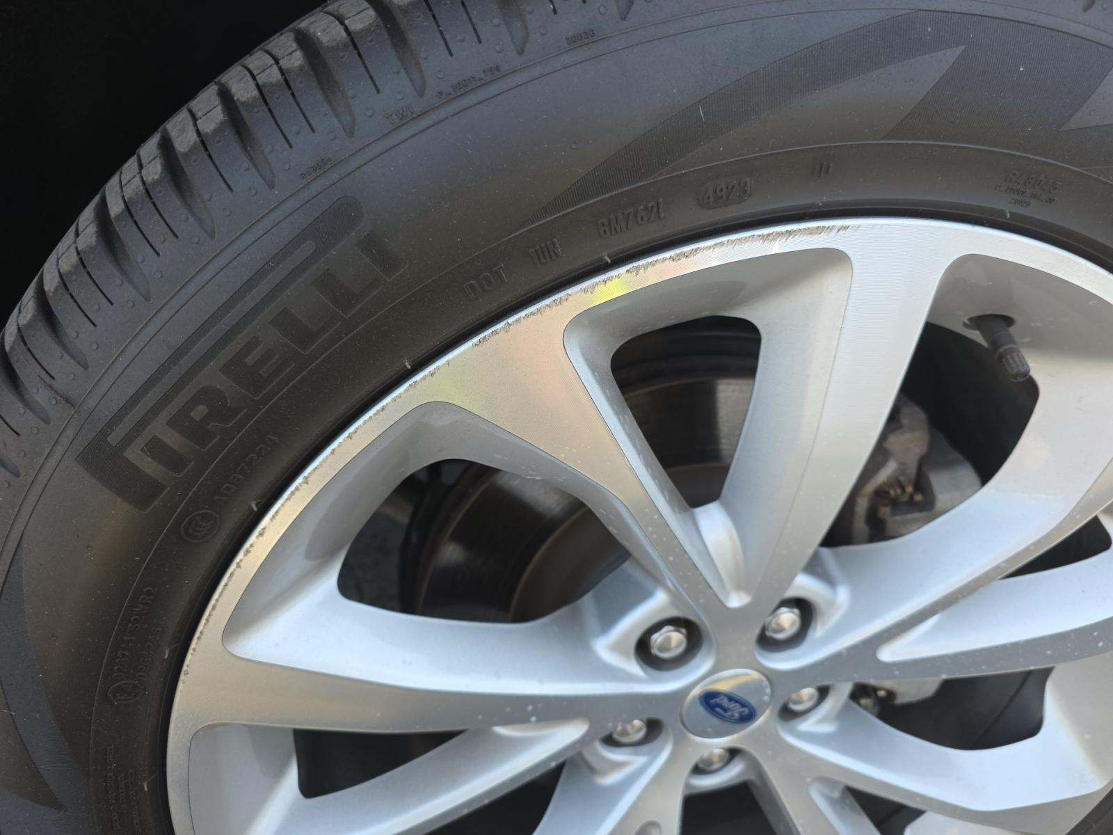 2023 Ford Explorer Platinum AWD