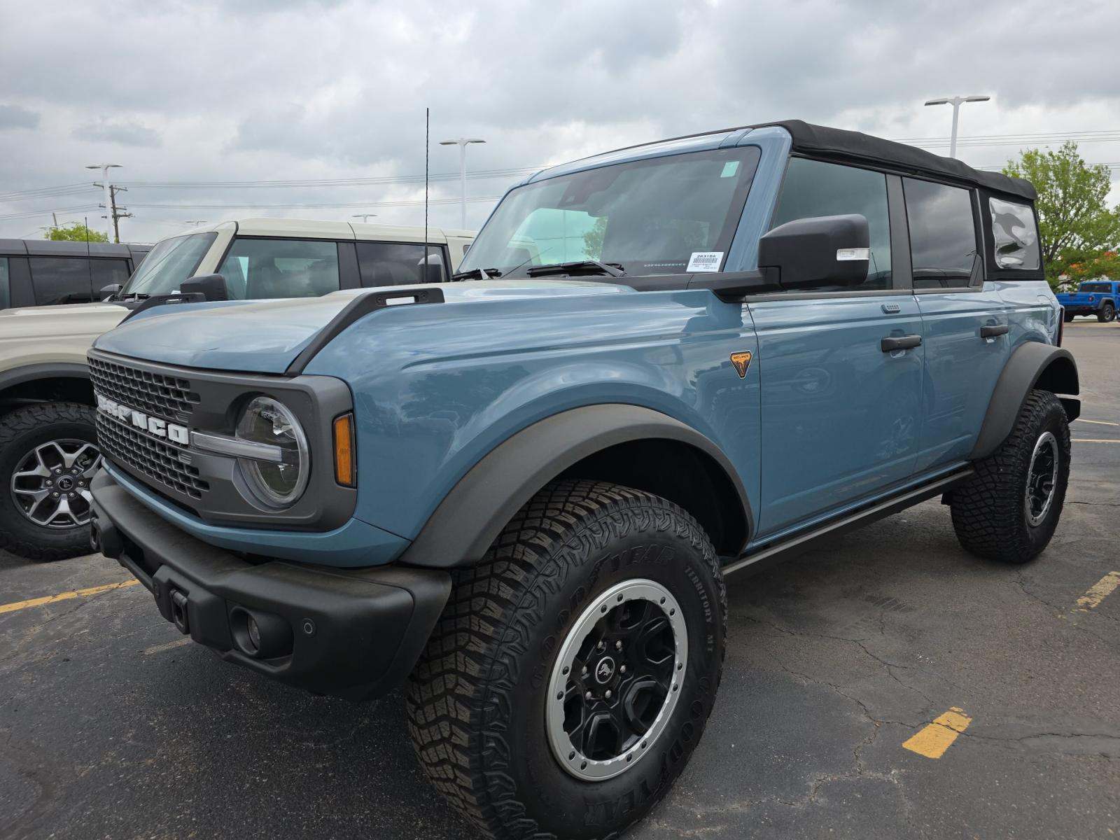 FORD BRONCO - 1