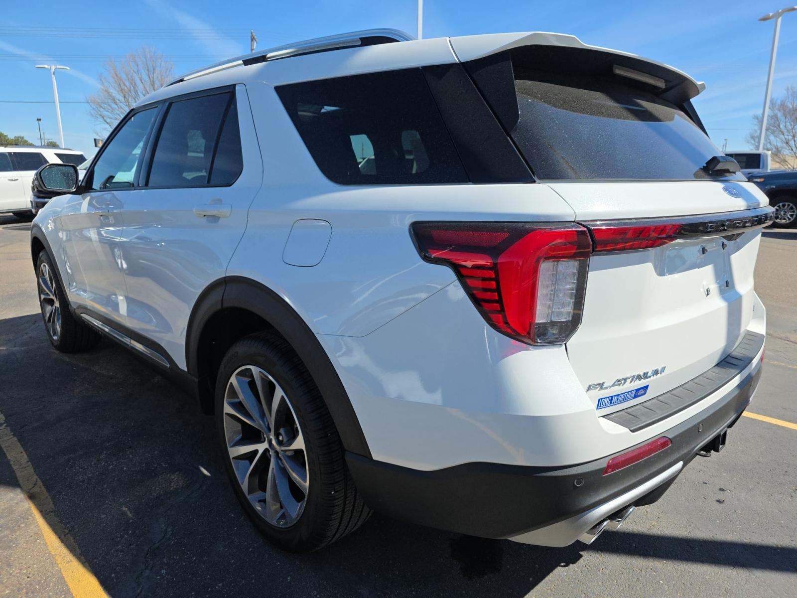 2025 Ford Explorer Platinum AWD