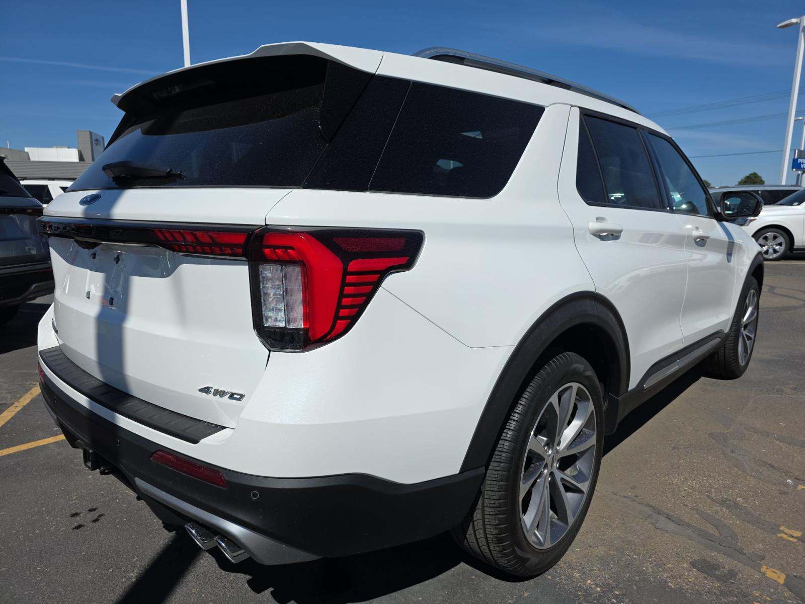2025 Ford Explorer Platinum AWD