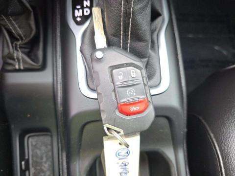 JEEP UNLIMITED SAHARA - 8