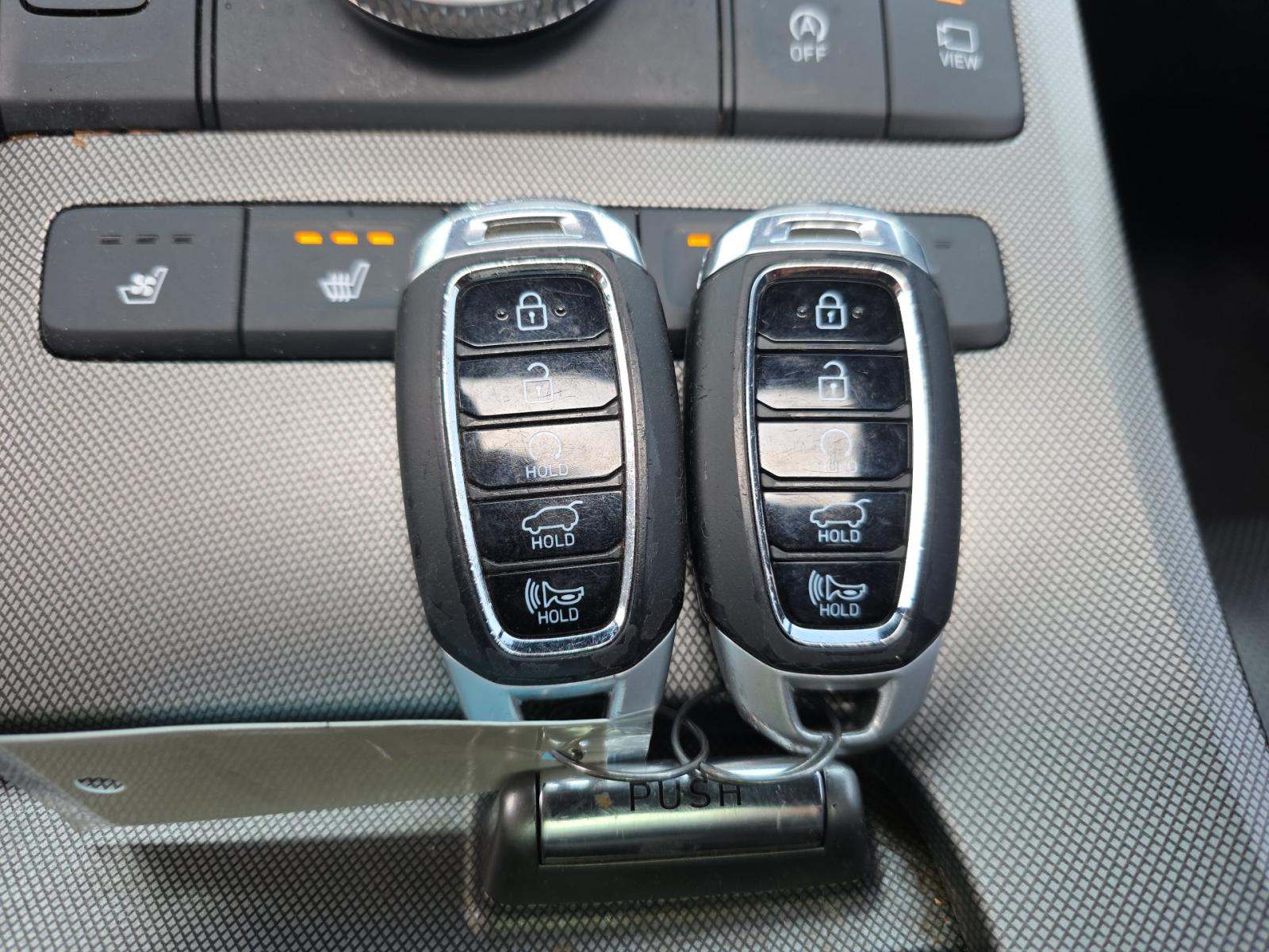 HYUNDAI CALLIGRAPHY - 4